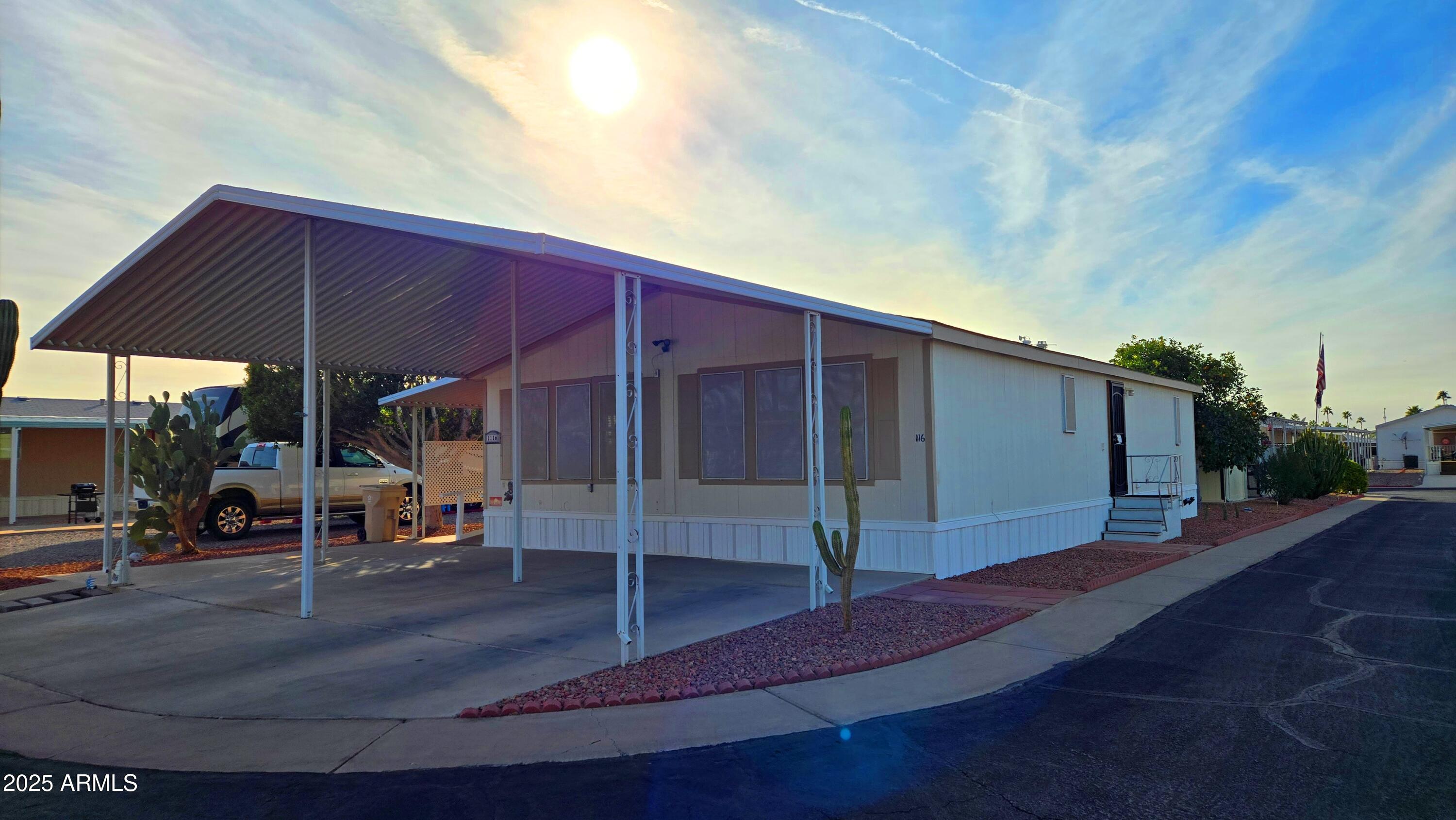 301 S Signal Butte Road 1116