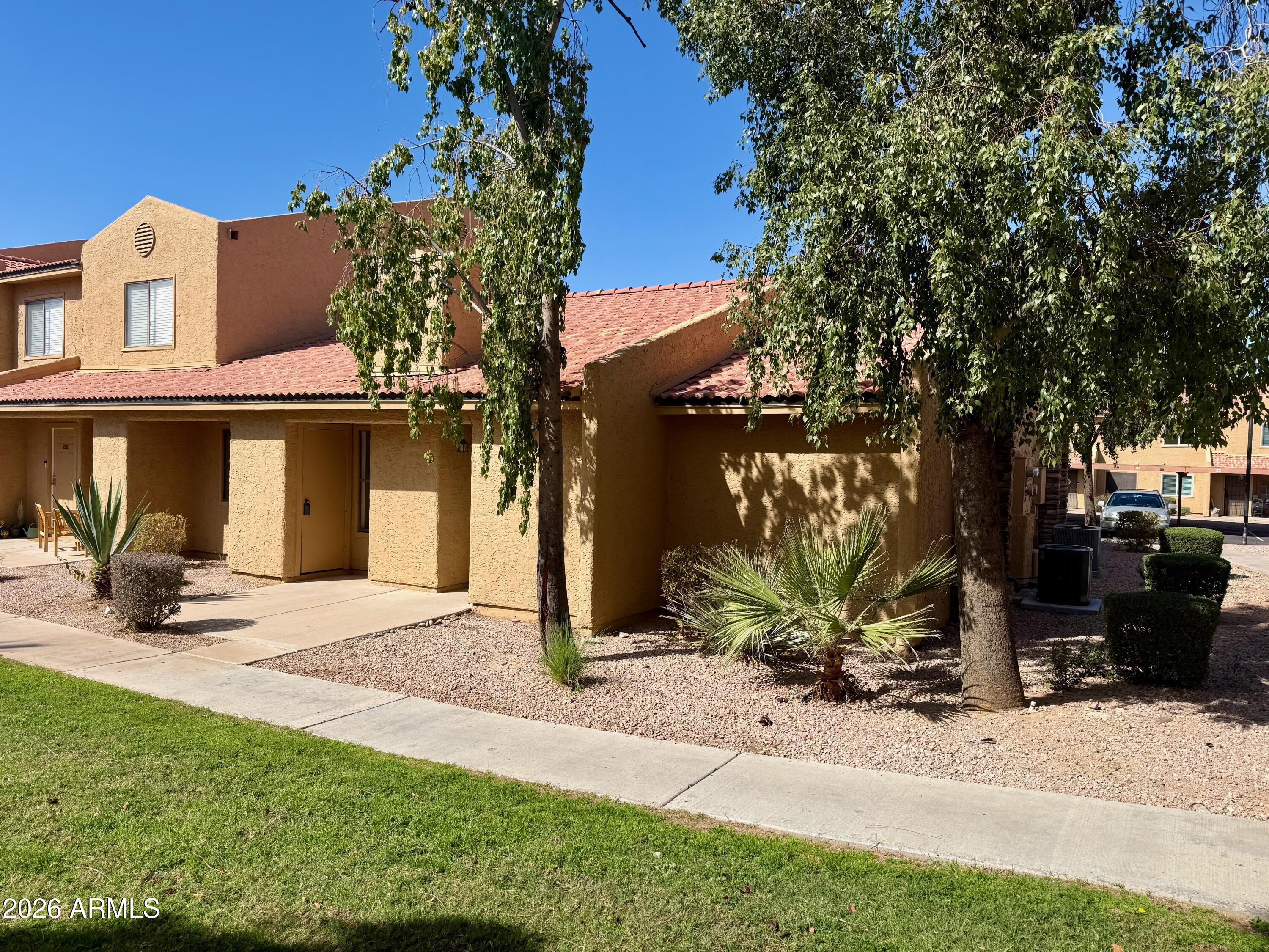 3511 E BASELINE Road 1126