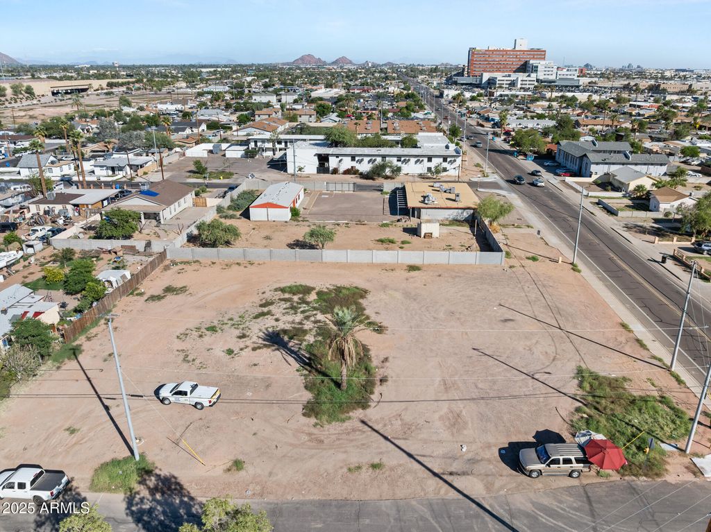 Photo of 1005 N 21st Place #-, Phoenix, AZ 85006 (MLS # 6939349)