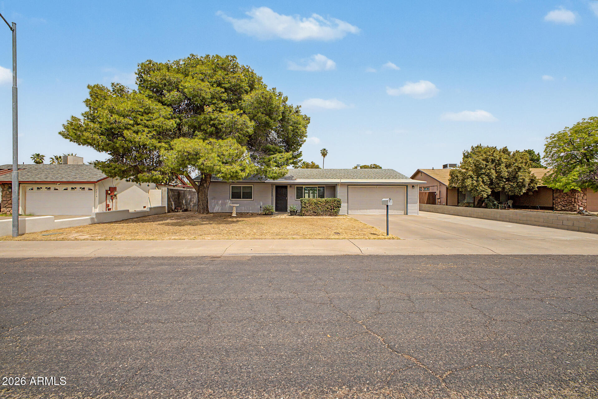 2222 E MARCONI Avenue