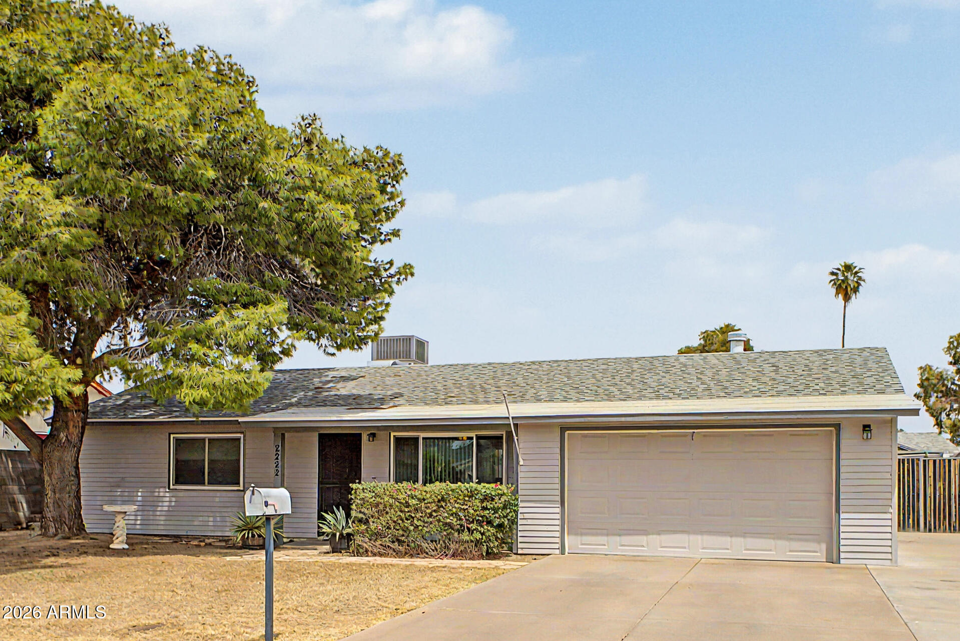 2222 E MARCONI Avenue