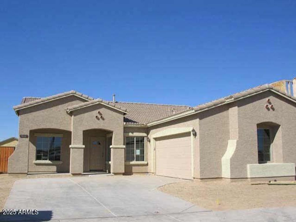 listing image 0