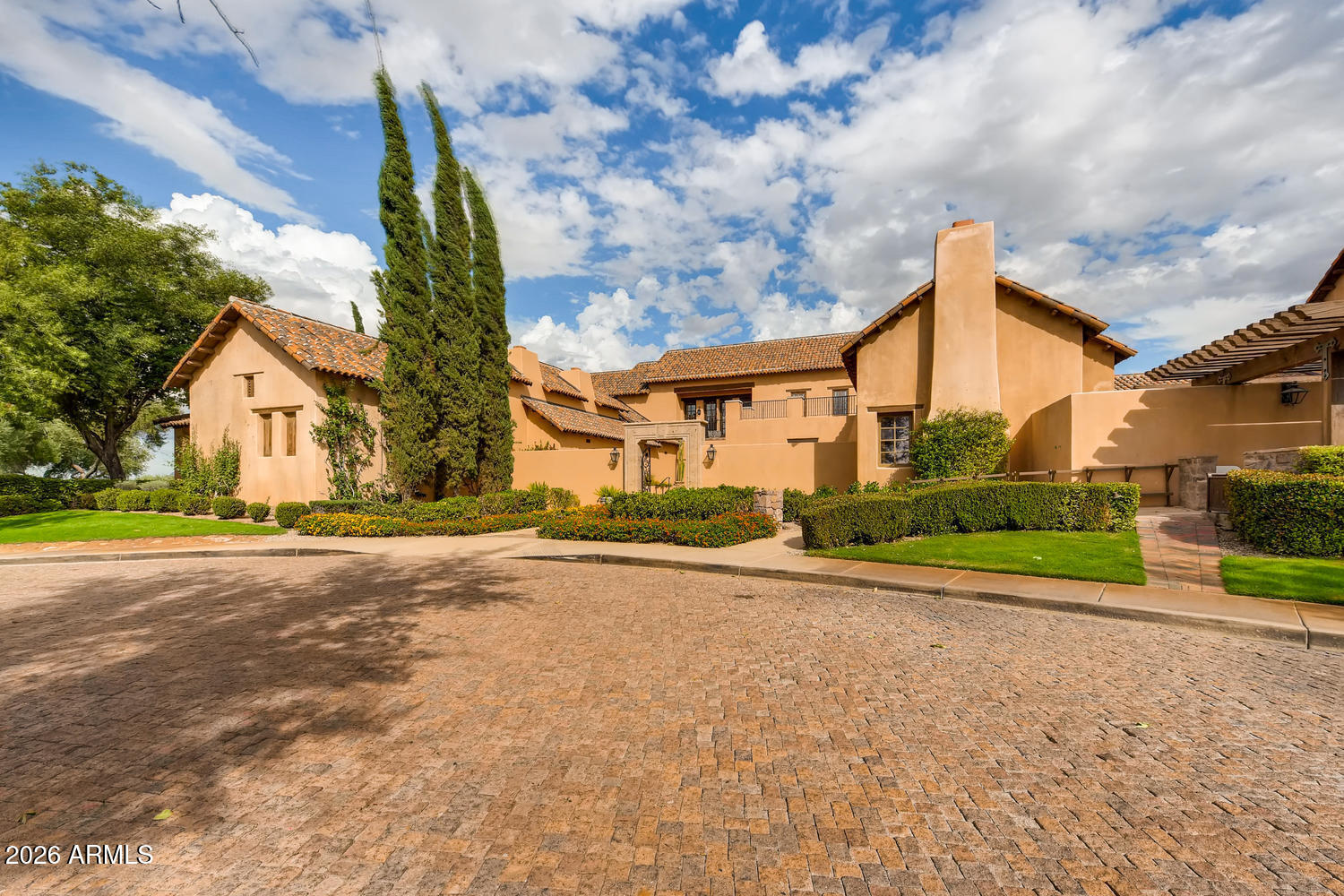 Superstition Mountain - Residential
