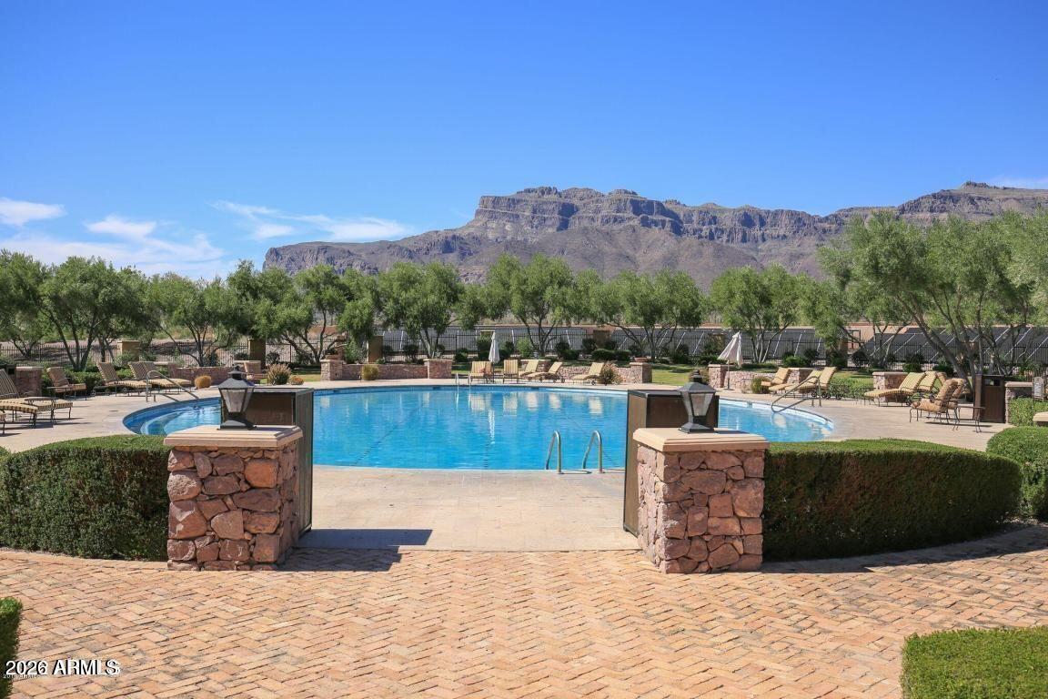 Superstition Mountain - Residential