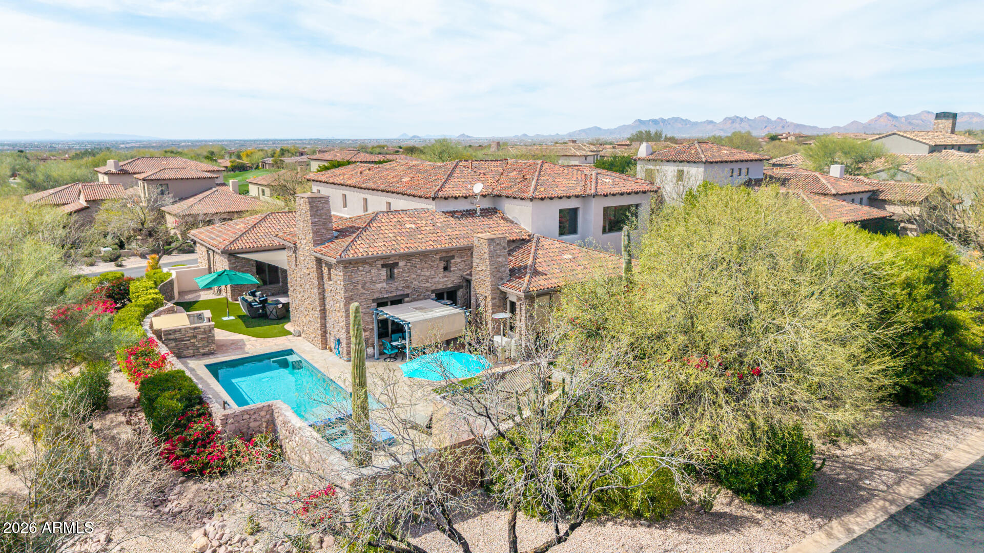 2671 S MOONLIGHT Drive