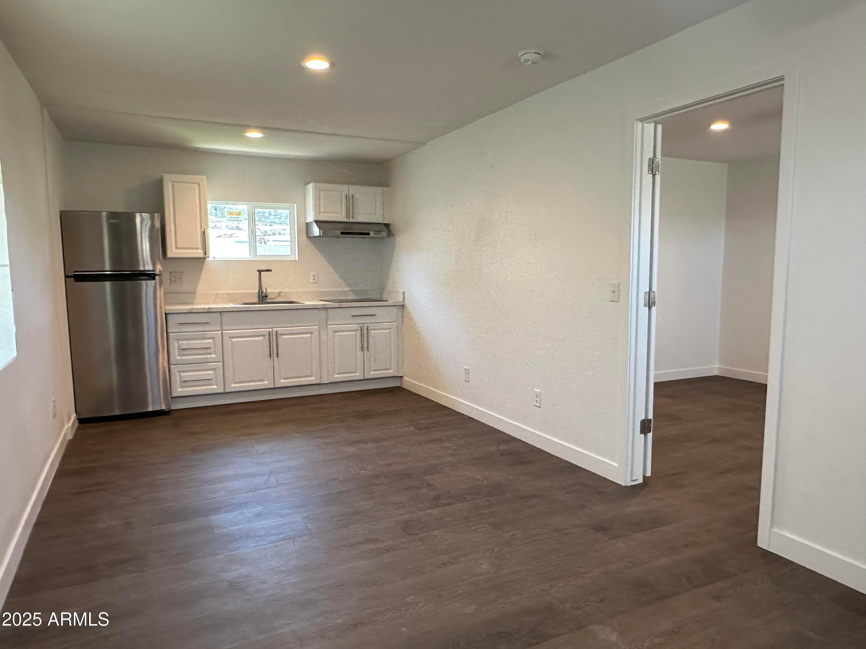 1919 W Ashland Avenue