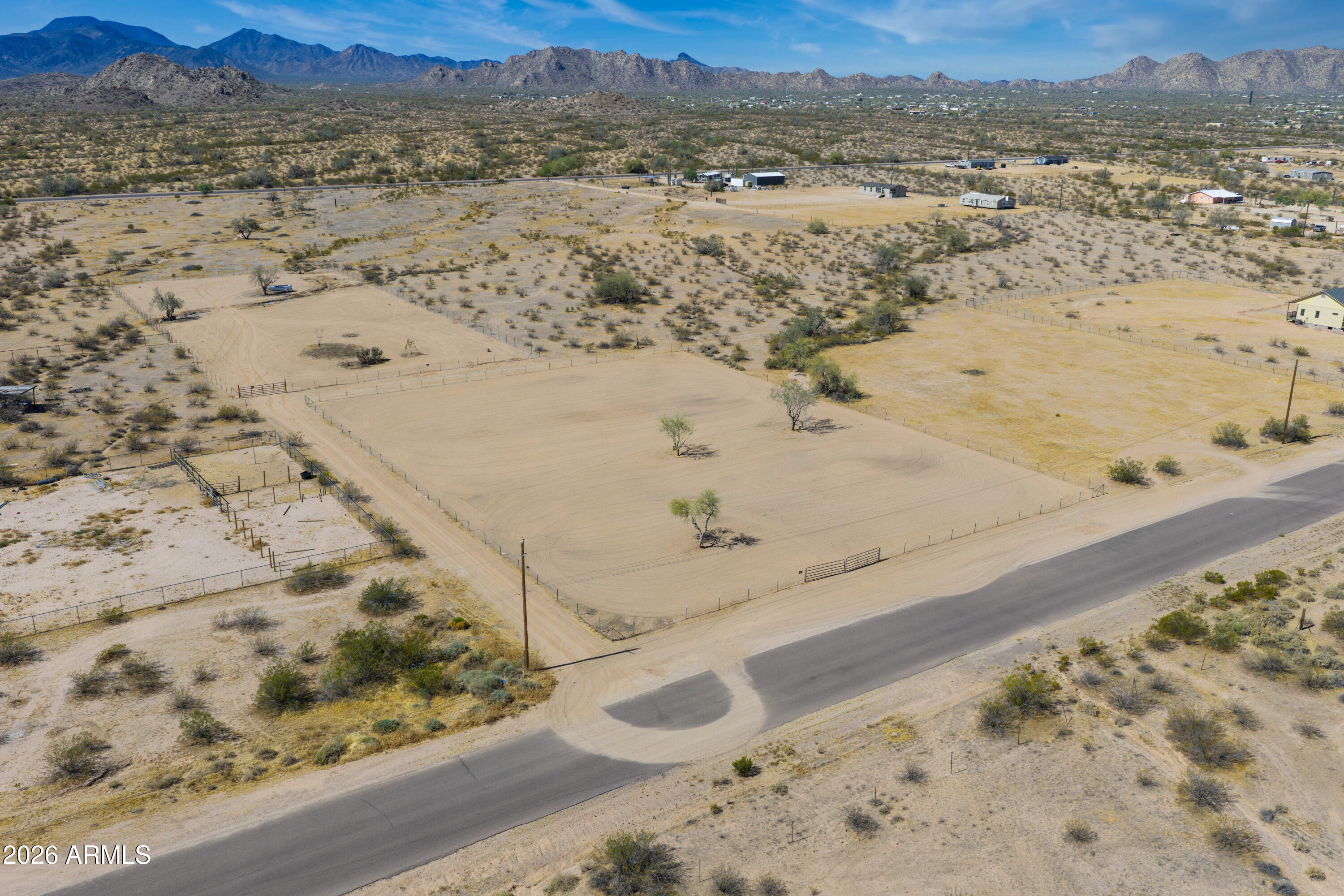 Properties 3 0 W Dune Shadow Road 38