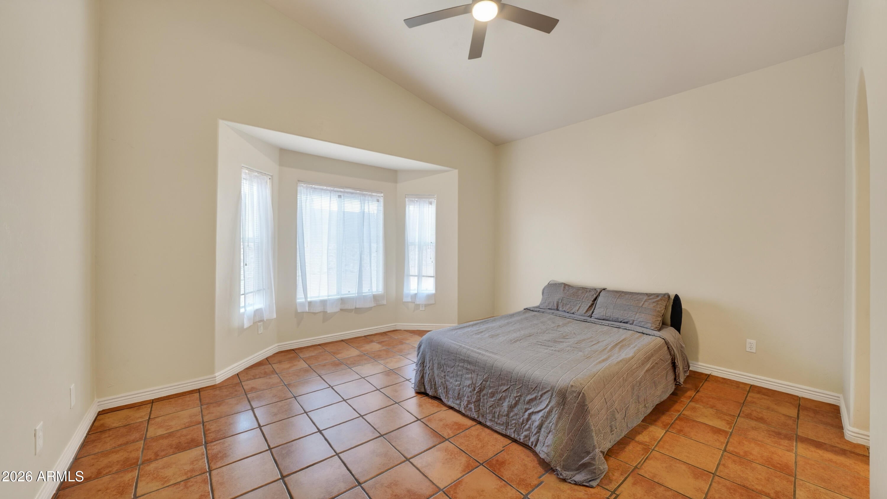 1404 SKYLINE Avenue