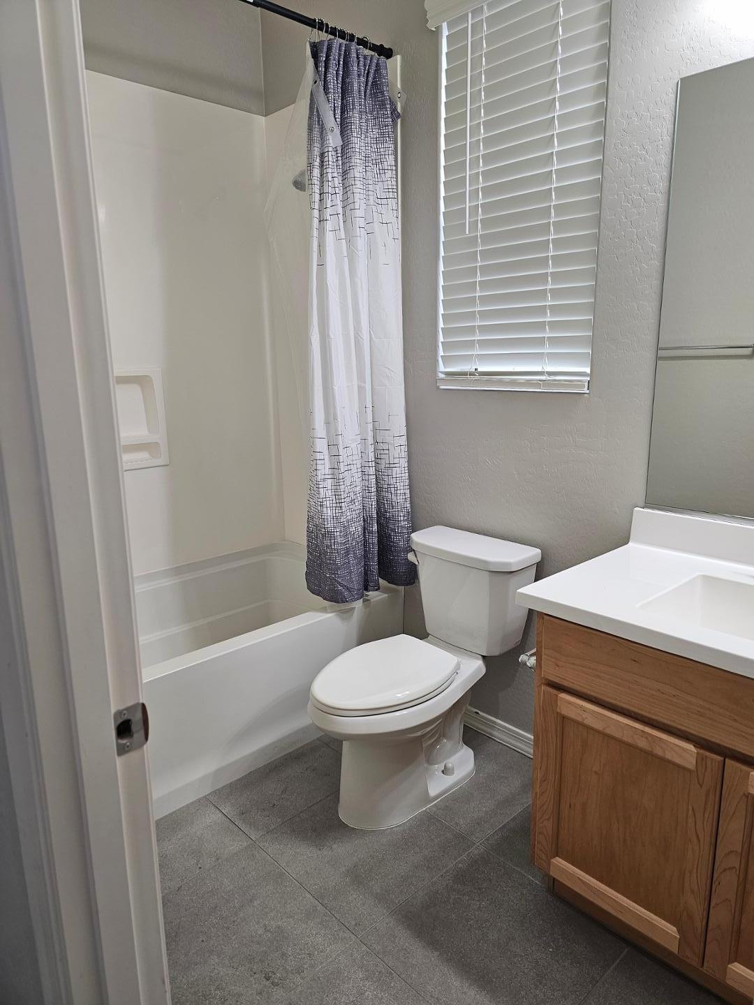 15092 W Portland Street