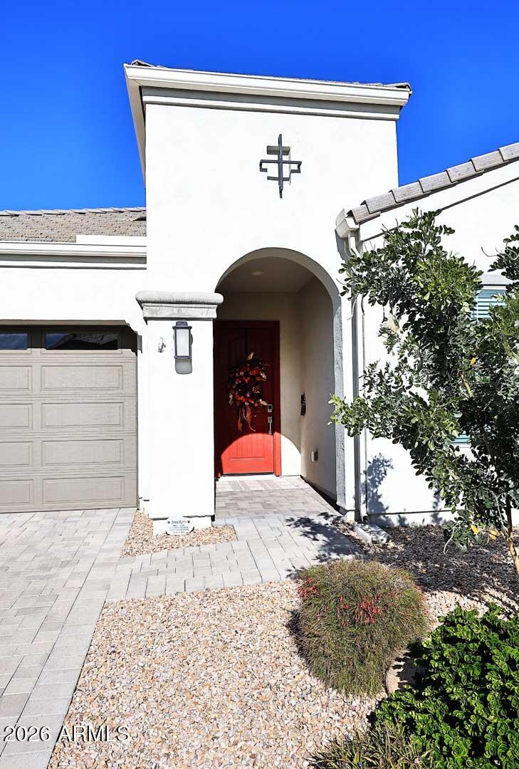 2048 E PARK VIEW Lane