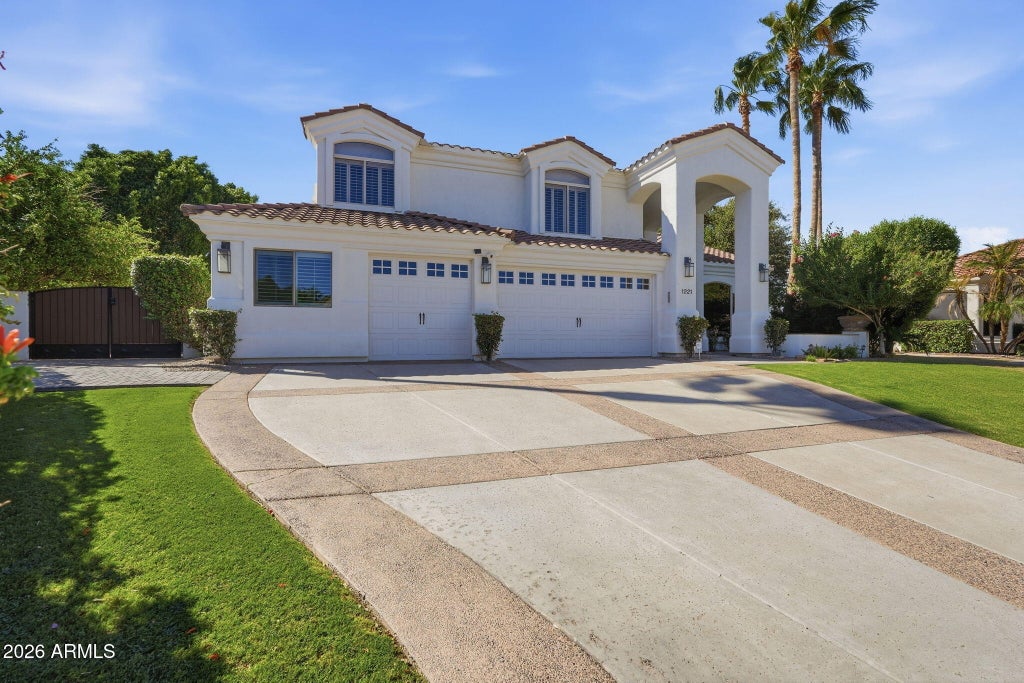 Photo of 1221 W Sunrise Place, Chandler, AZ 85248 (MLS # 7089093)