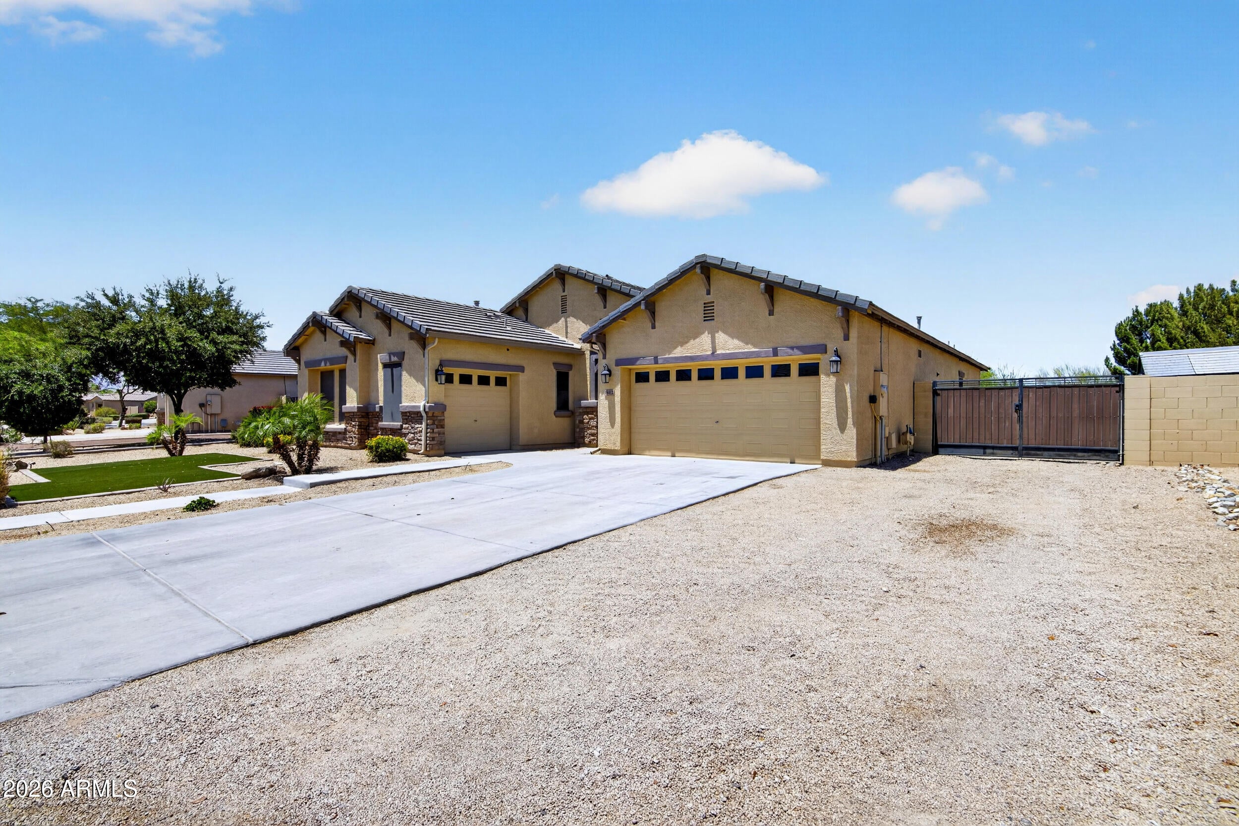 18412 W COLTER Court