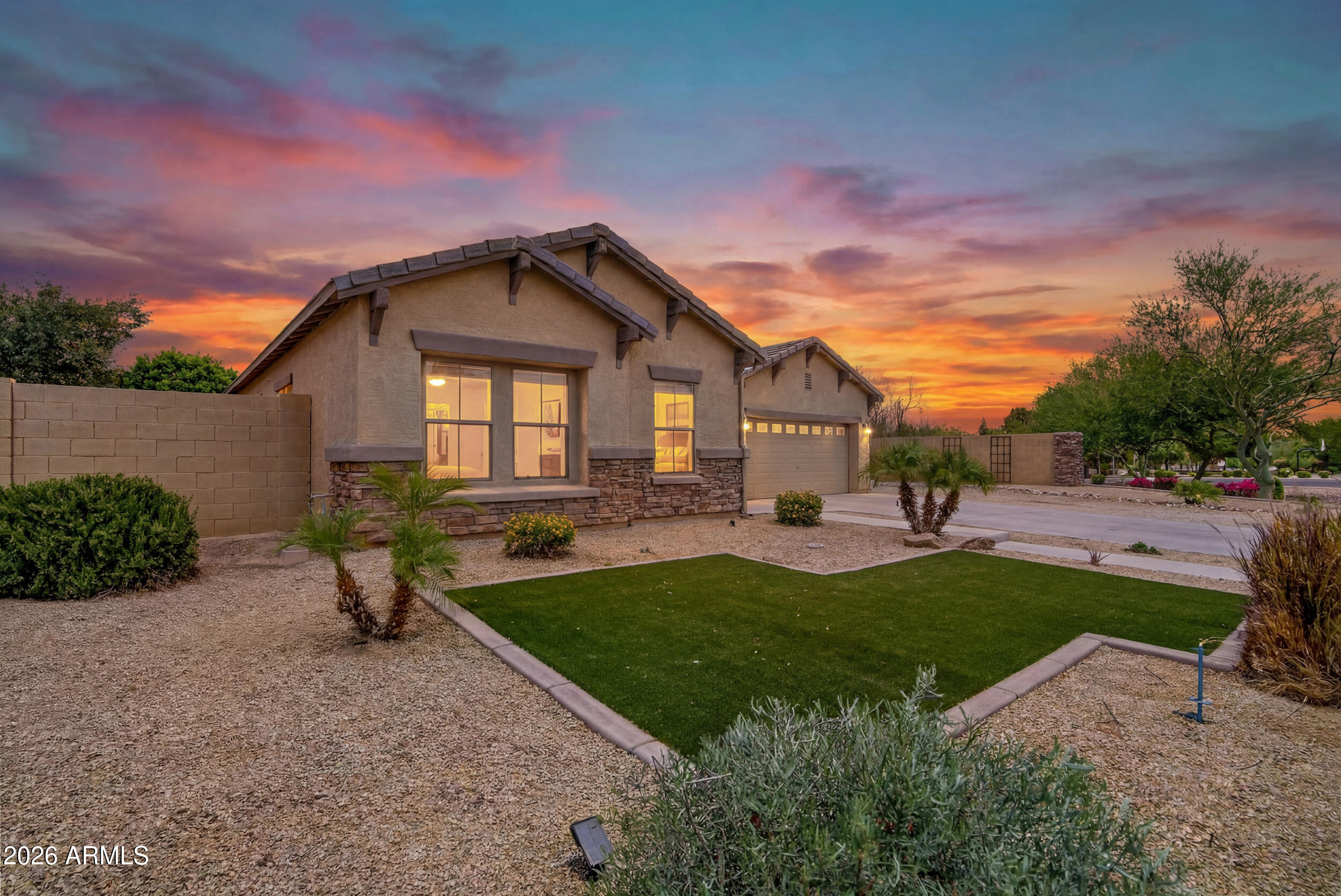 18412 W COLTER Court