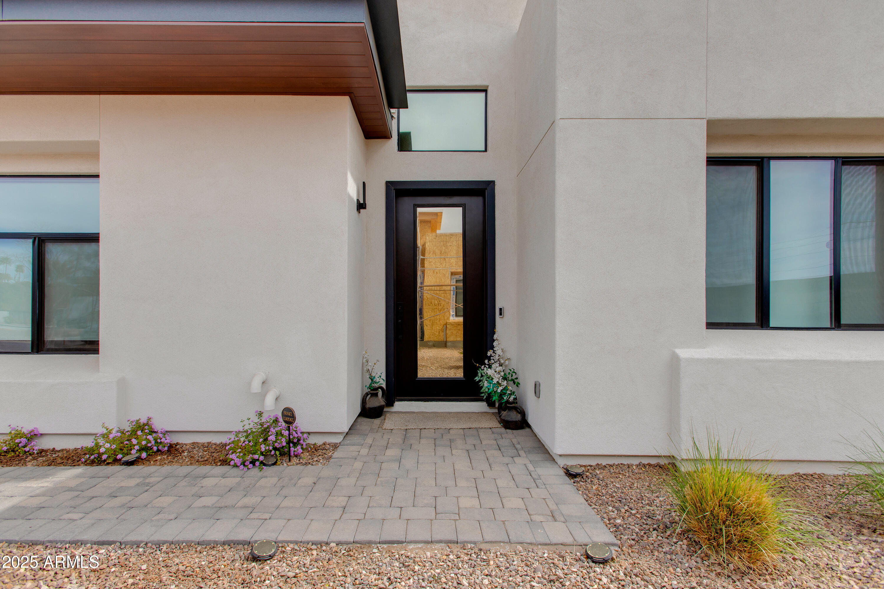 100 W NORTHERN Avenue 8