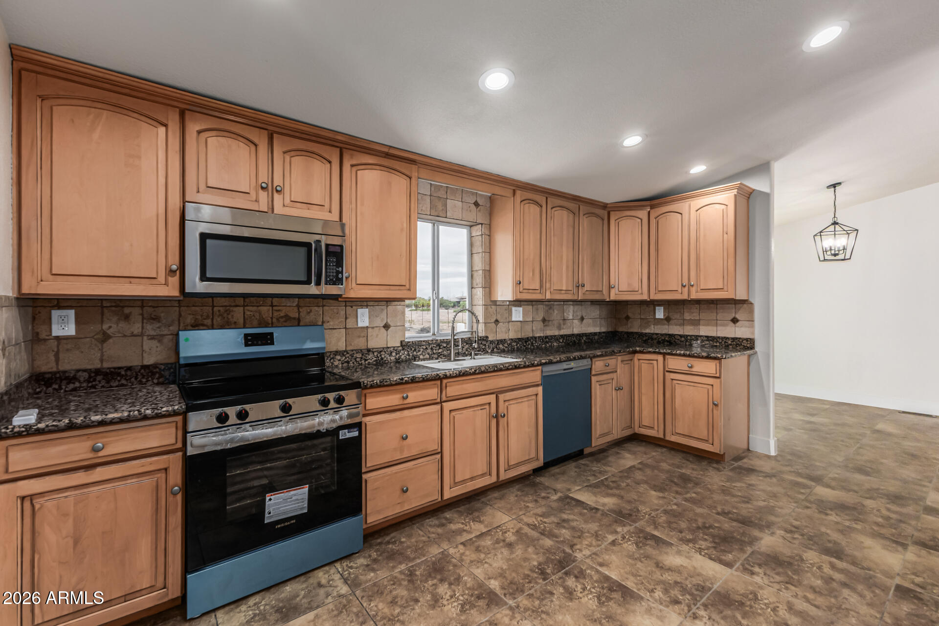 37522 W Pierce Street