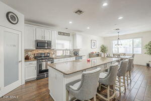 41182 W ROBBINS Drive
