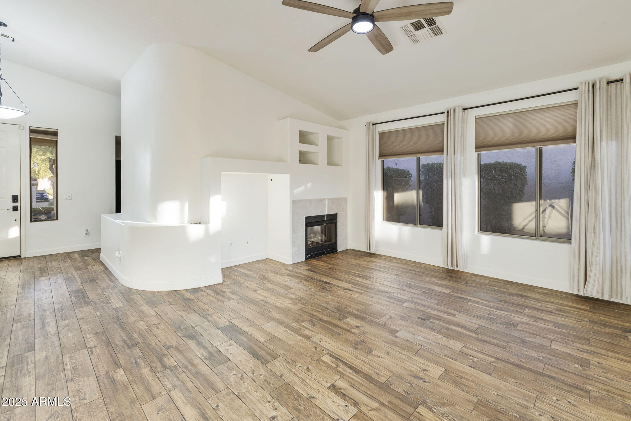 2129 S COMPTON Street