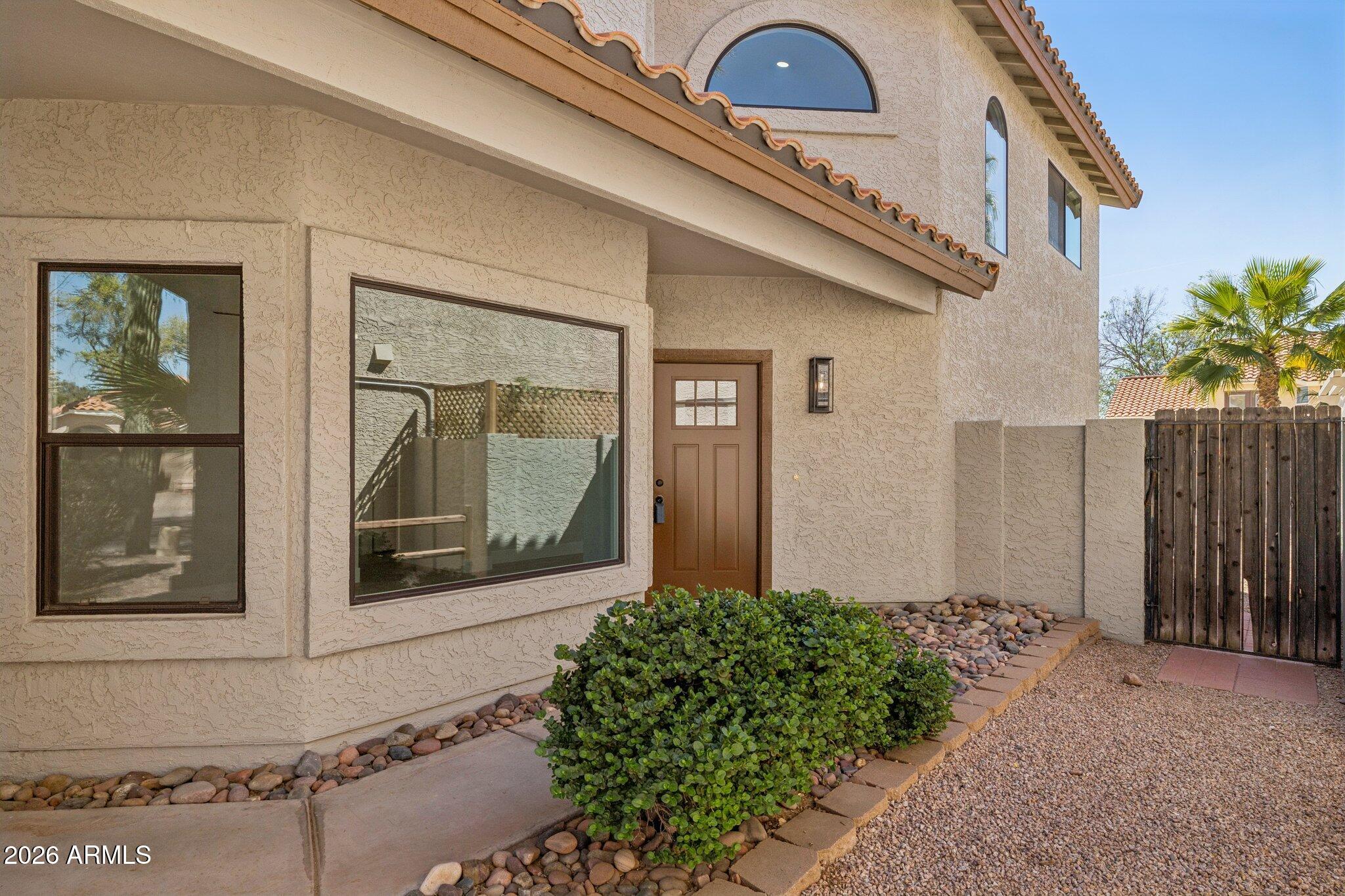 8833 E CHARTER OAK Drive