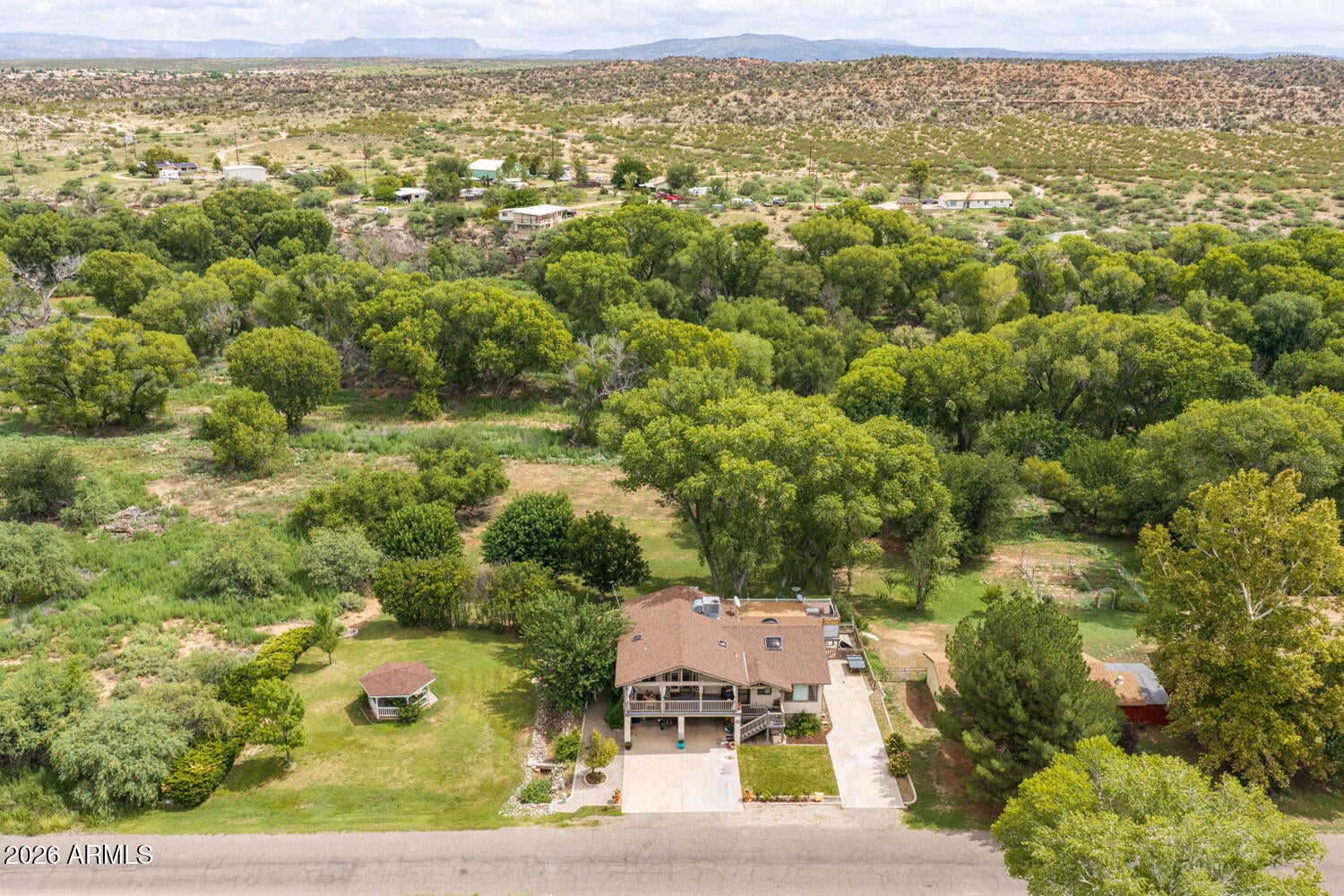 4886 E Comanche Drive