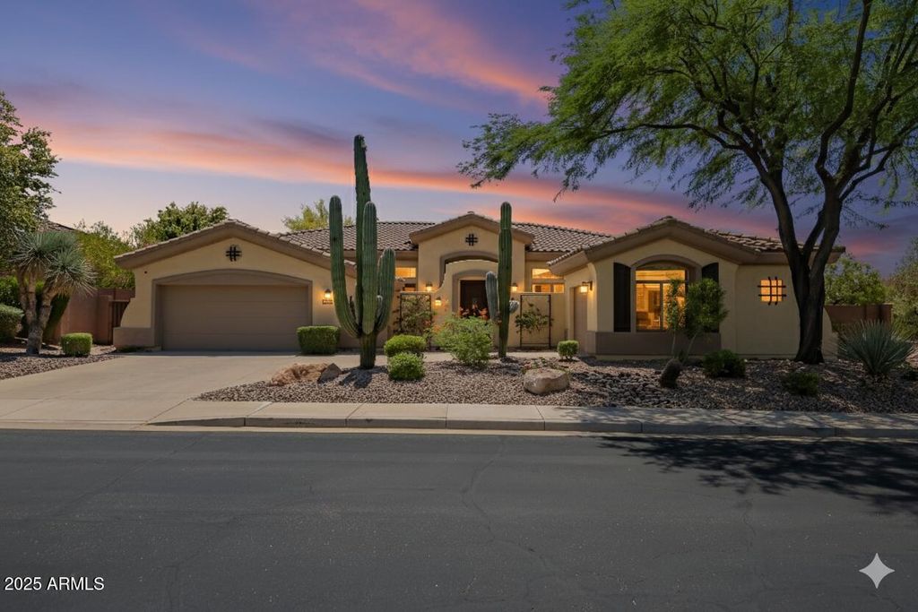 Photo of 41903 N Golf Crest Road, Anthem, AZ 85086 (MLS # 6926960)