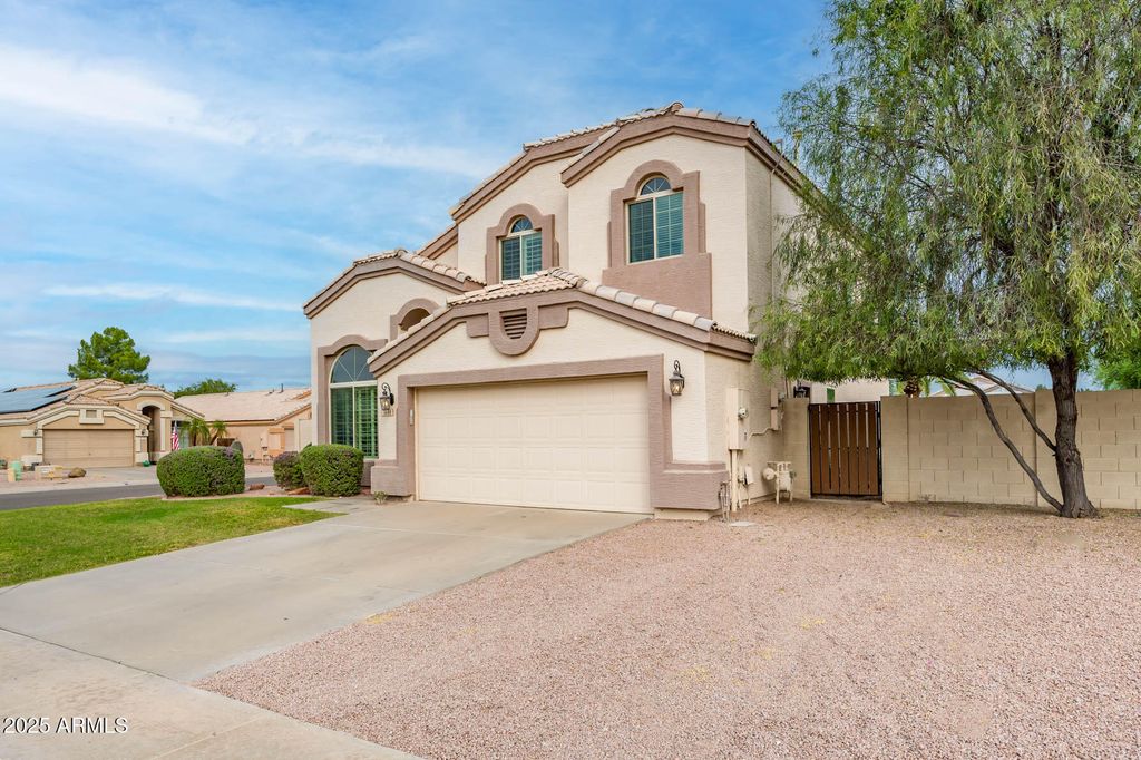 Photo of 1648 E Palomino Drive, Gilbert, AZ 85296 (MLS # 6935501)