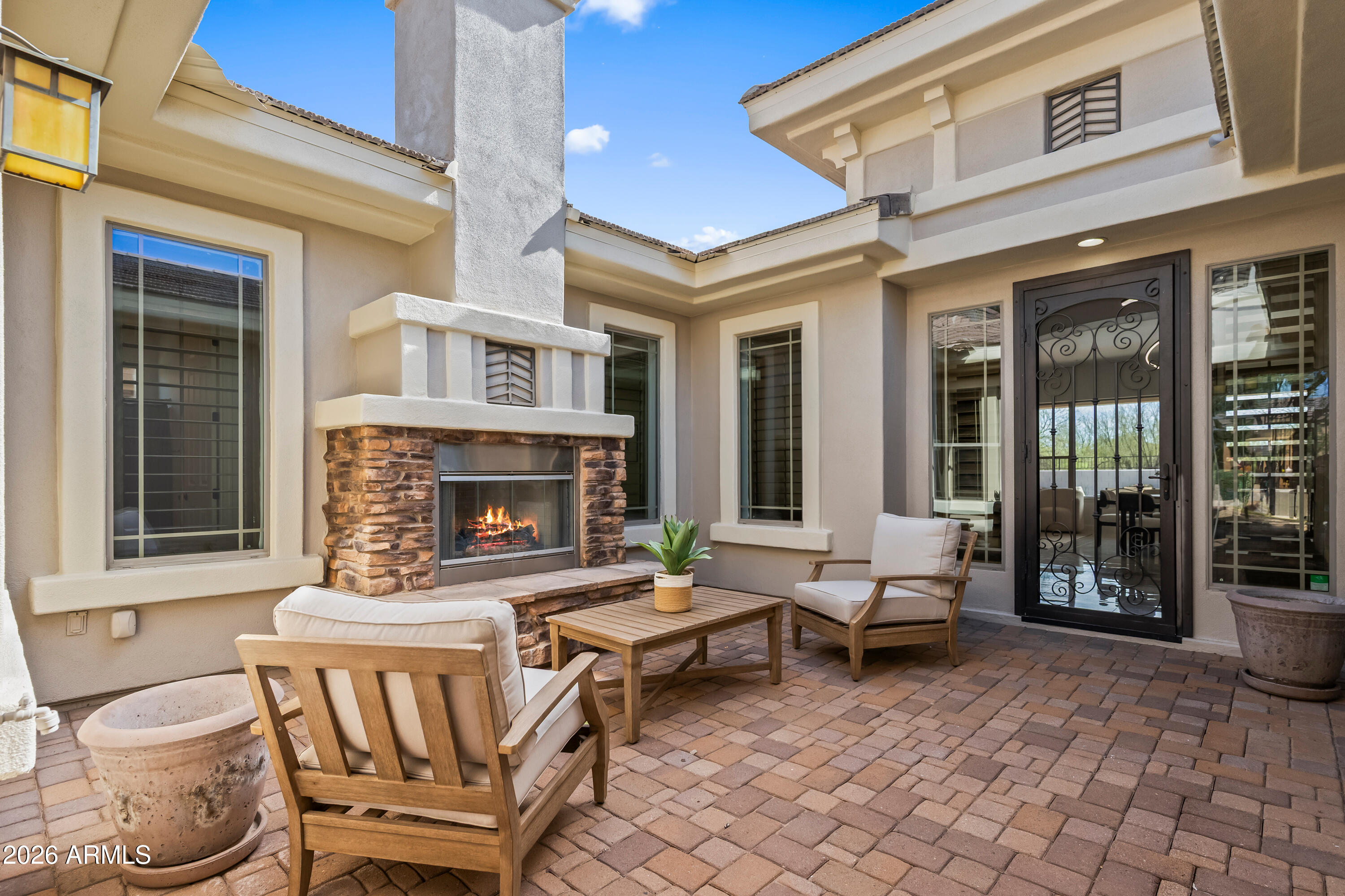 1725 W BURNSIDE Trail