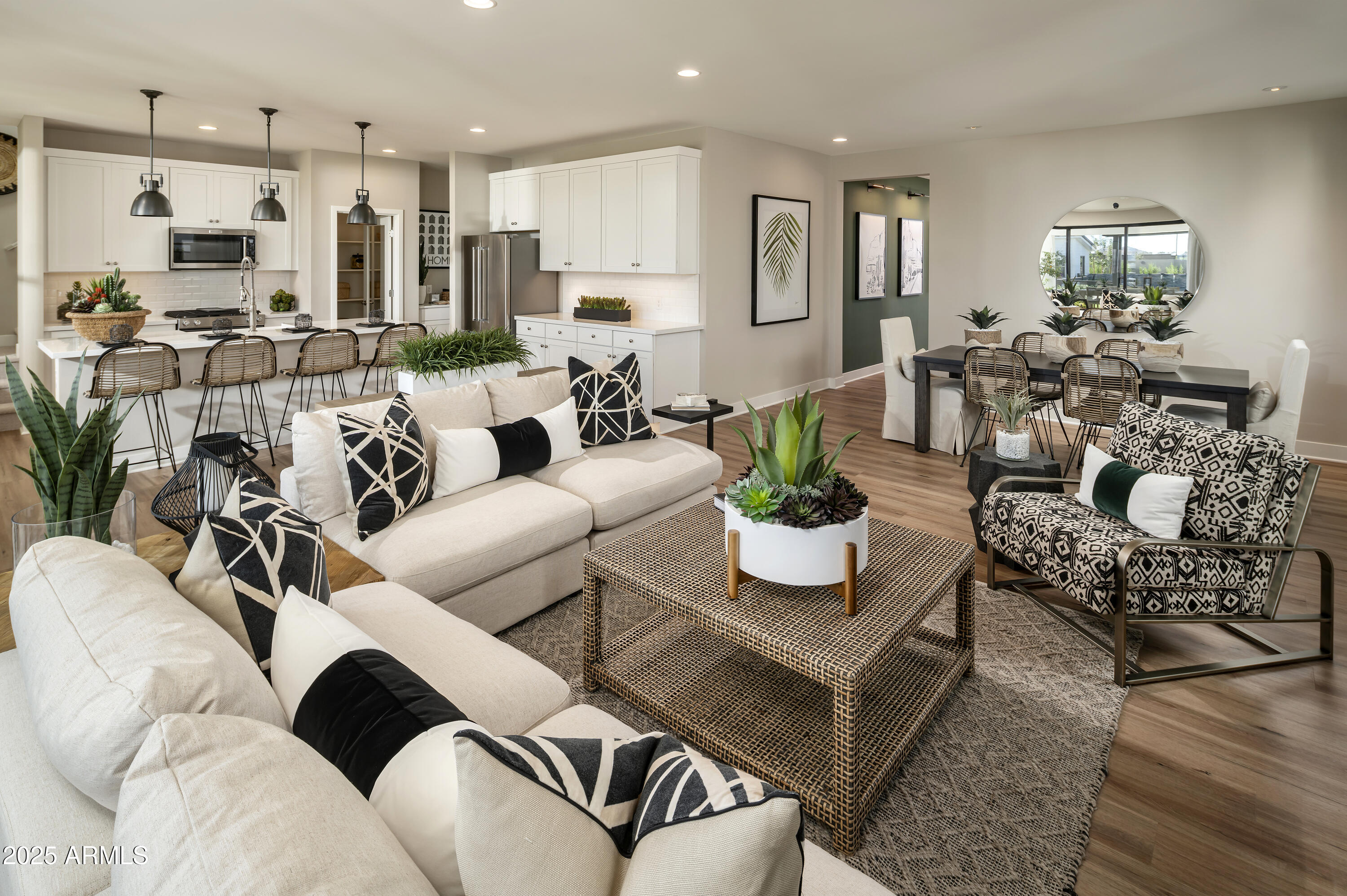 3643 W LAPIS Drive