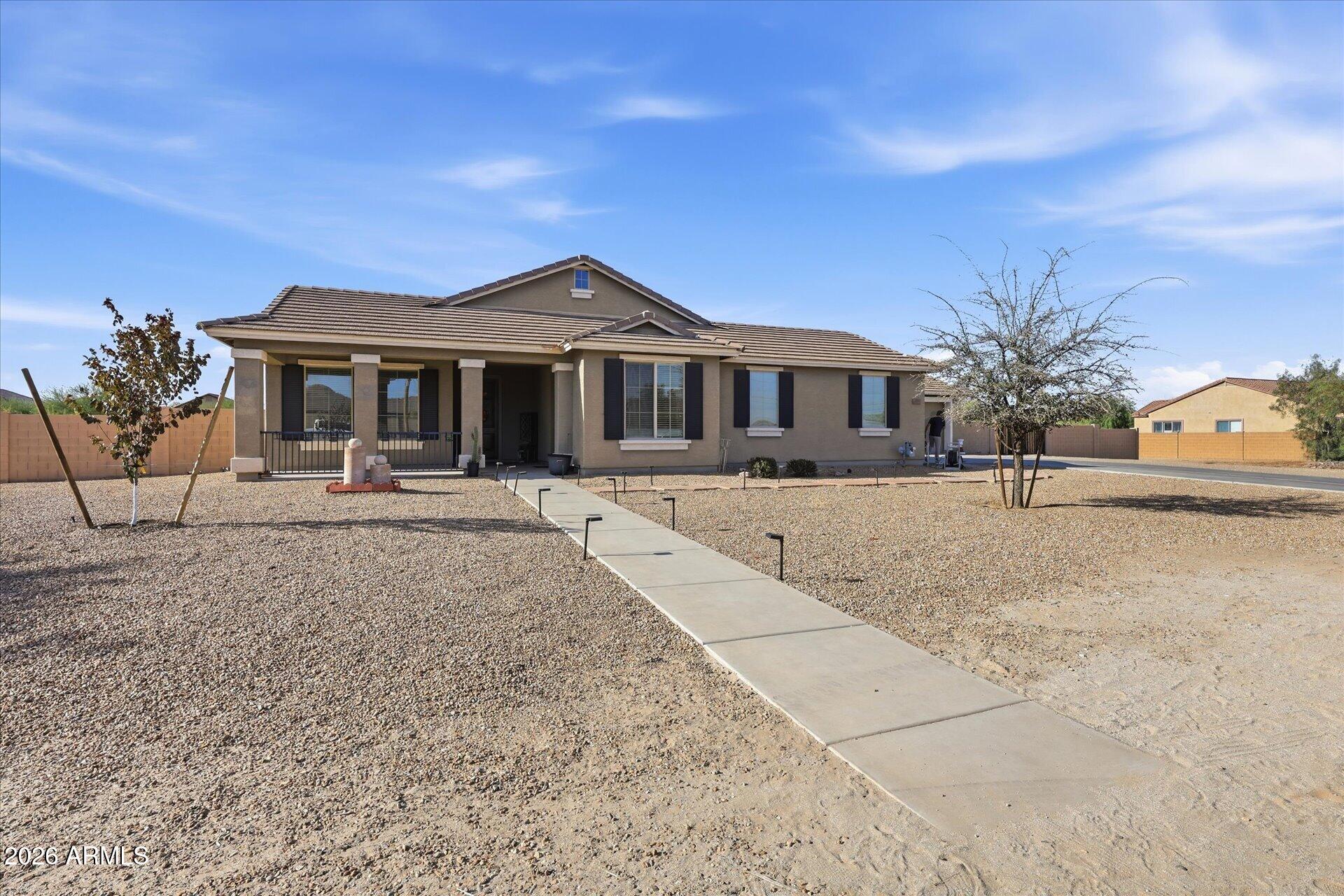 3760 W ROBERTS Road