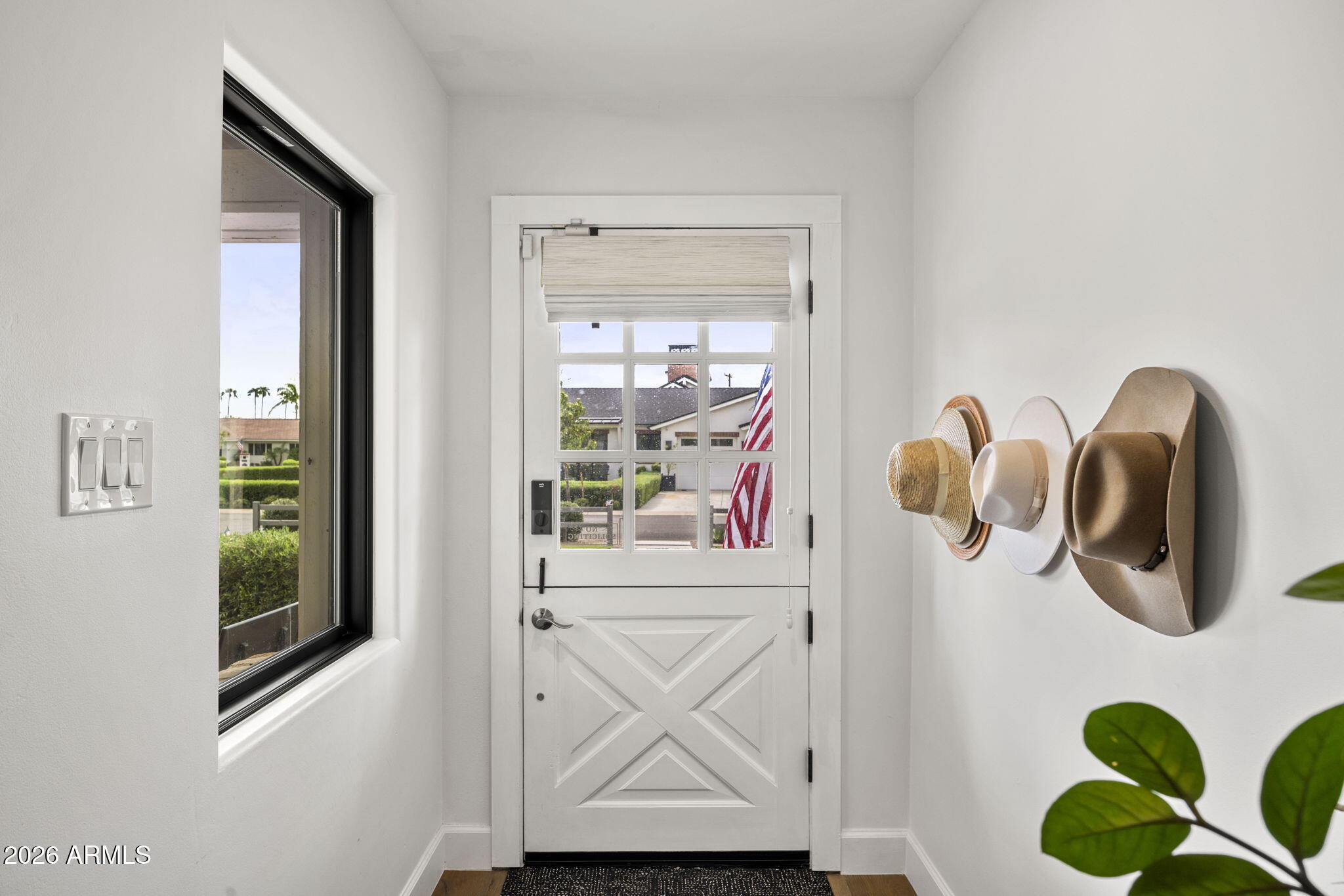6152 E CALLE CAMELIA --