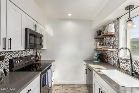 4615 N 22ND Street 204 Phoenix AZ 85016