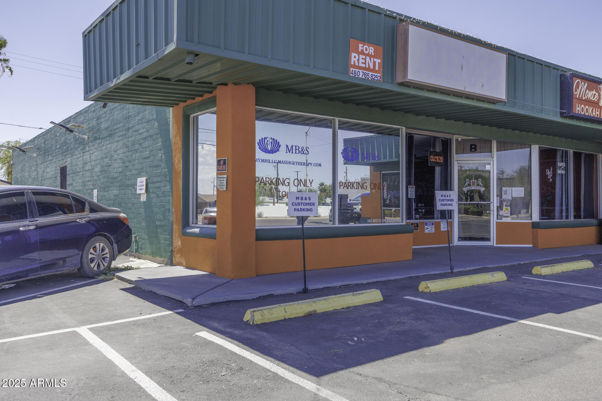 623 E FLORENCE Boulevard