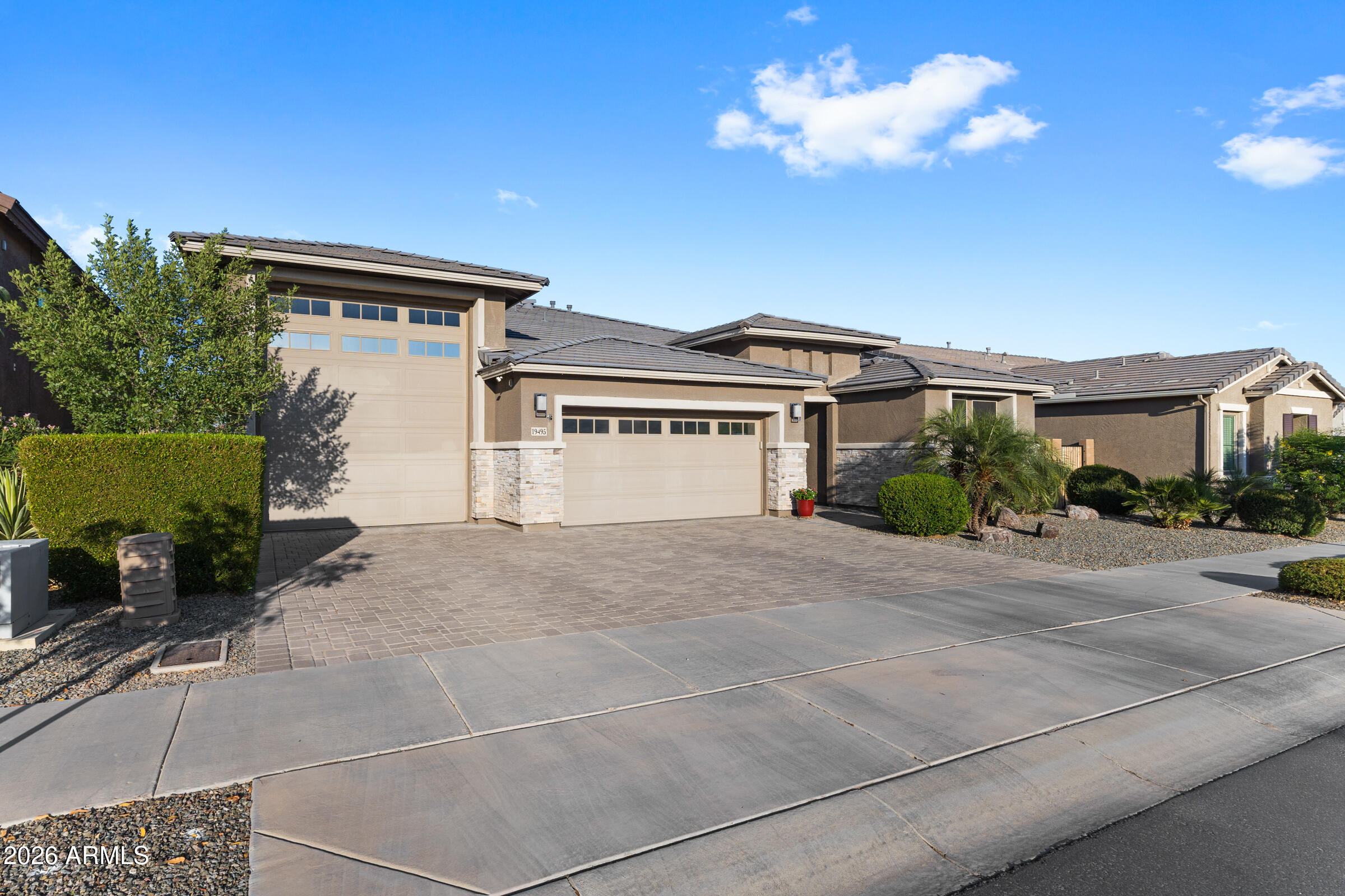 19495 S 211TH Way