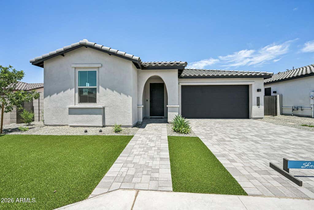 Photo of 7950 W Loma Lane, Peoria, AZ 85345 (MLS # 7044098)