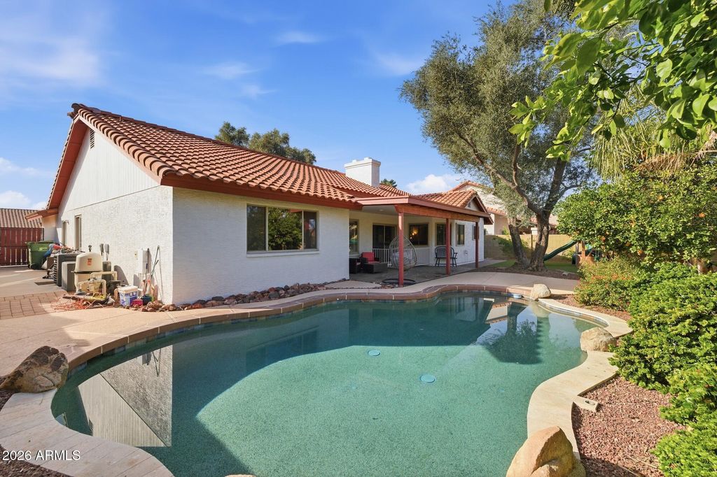 Photo of 1338 E Sunburst Lane, Tempe, AZ 85284 (MLS # 6964045)