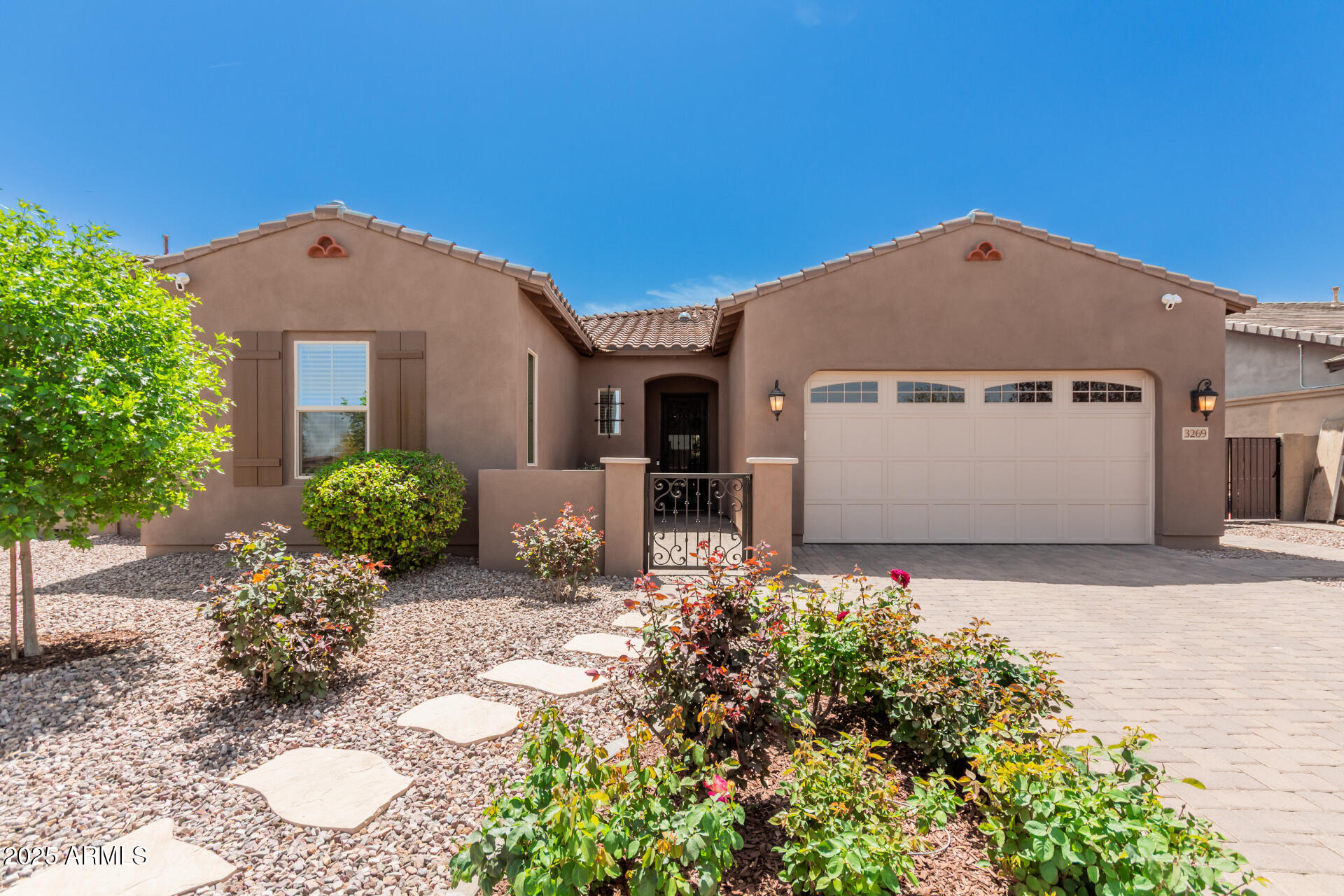 3269 E IRONSIDE Lane