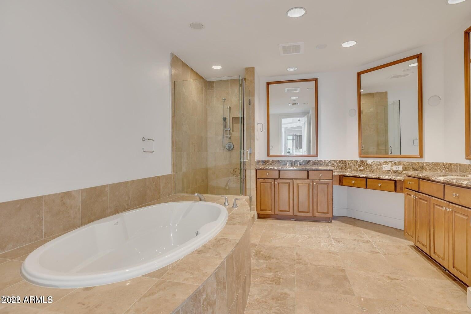 2211 E CAMELBACK Road 409