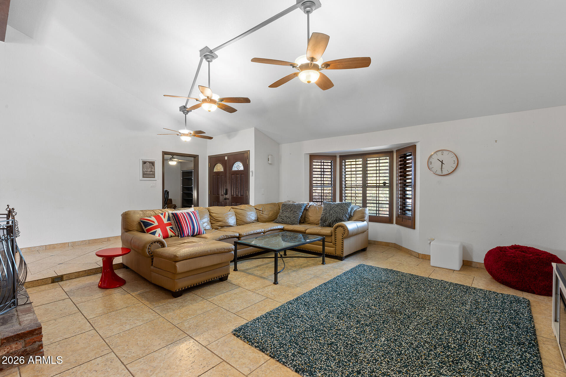 247 E GLENCOVE Street