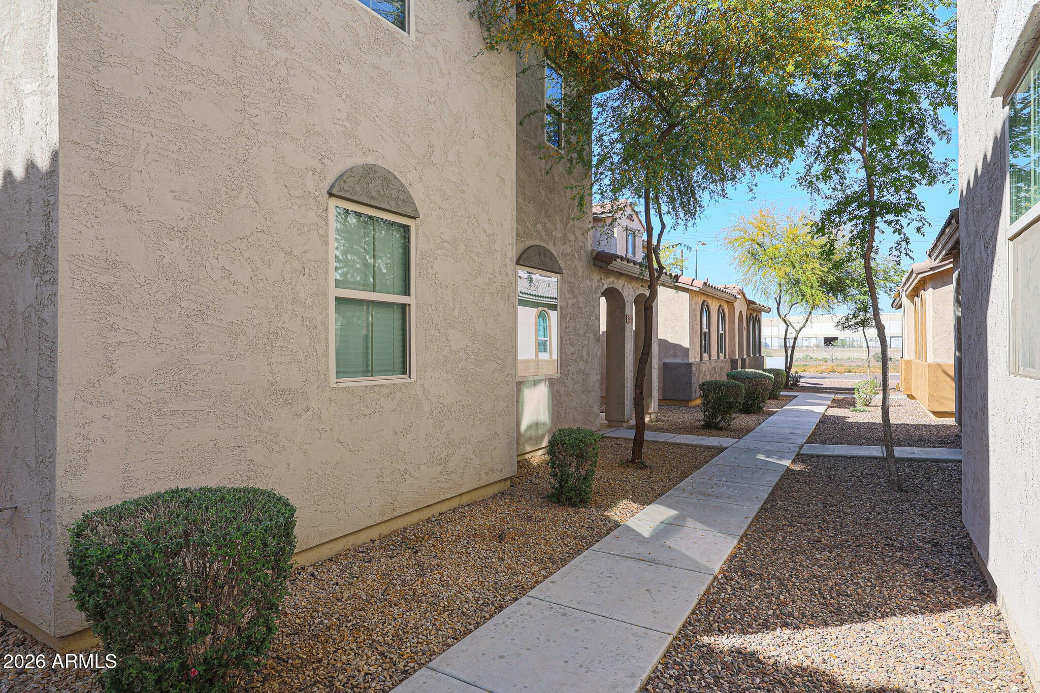 5458 W Fulton Street