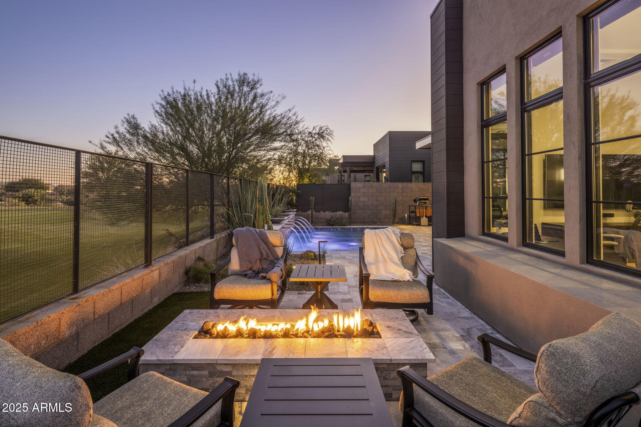 37200 N CAVE CREEK Road 1051