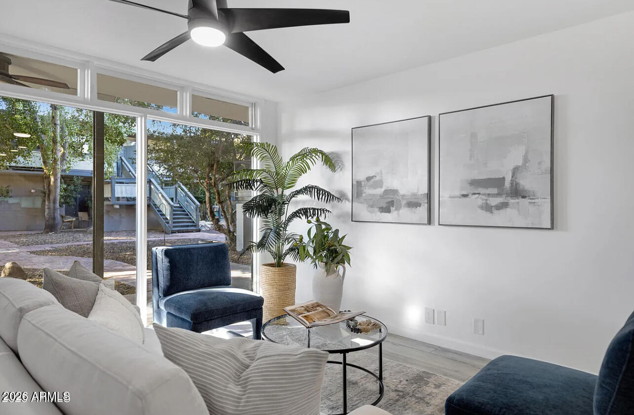 1101 E BETHANY HOME Road 15