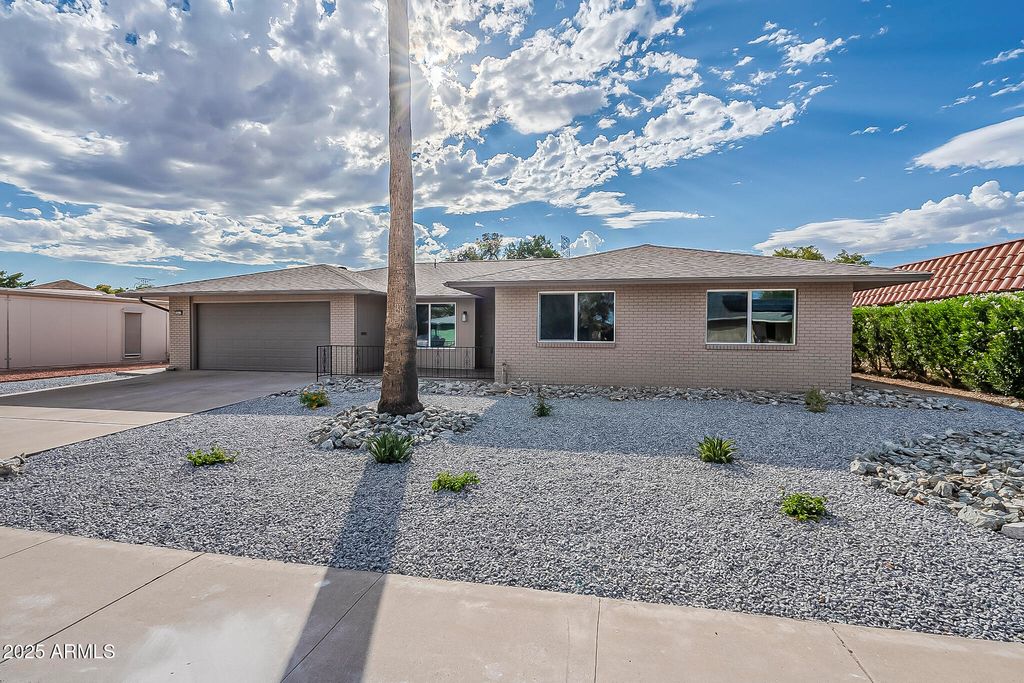Photo of 16418 N 111th Avenue, Sun City, AZ 85351 (MLS # 6931299)