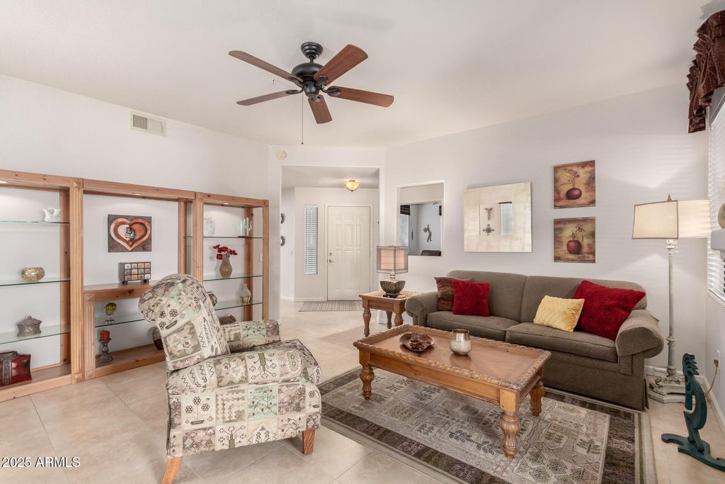 Photo of 15380 N 100th Street #1113, Scottsdale, AZ 85260 (MLS # 6945707)