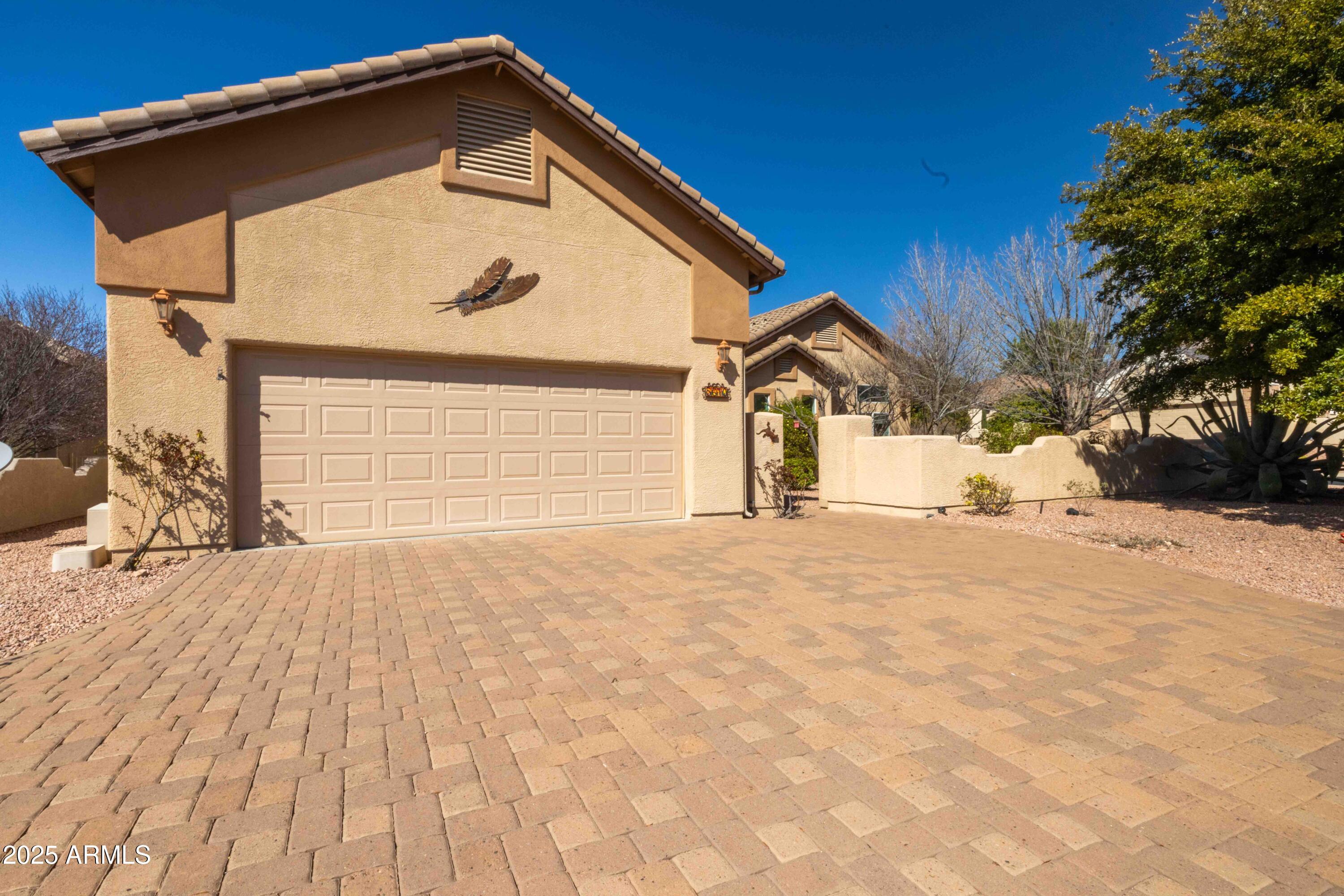 5670 E La Privada Drive