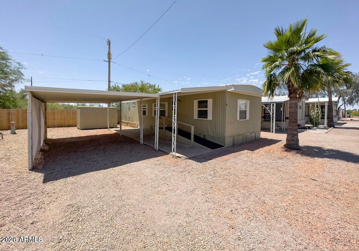 929 N DELAWARE Drive 8