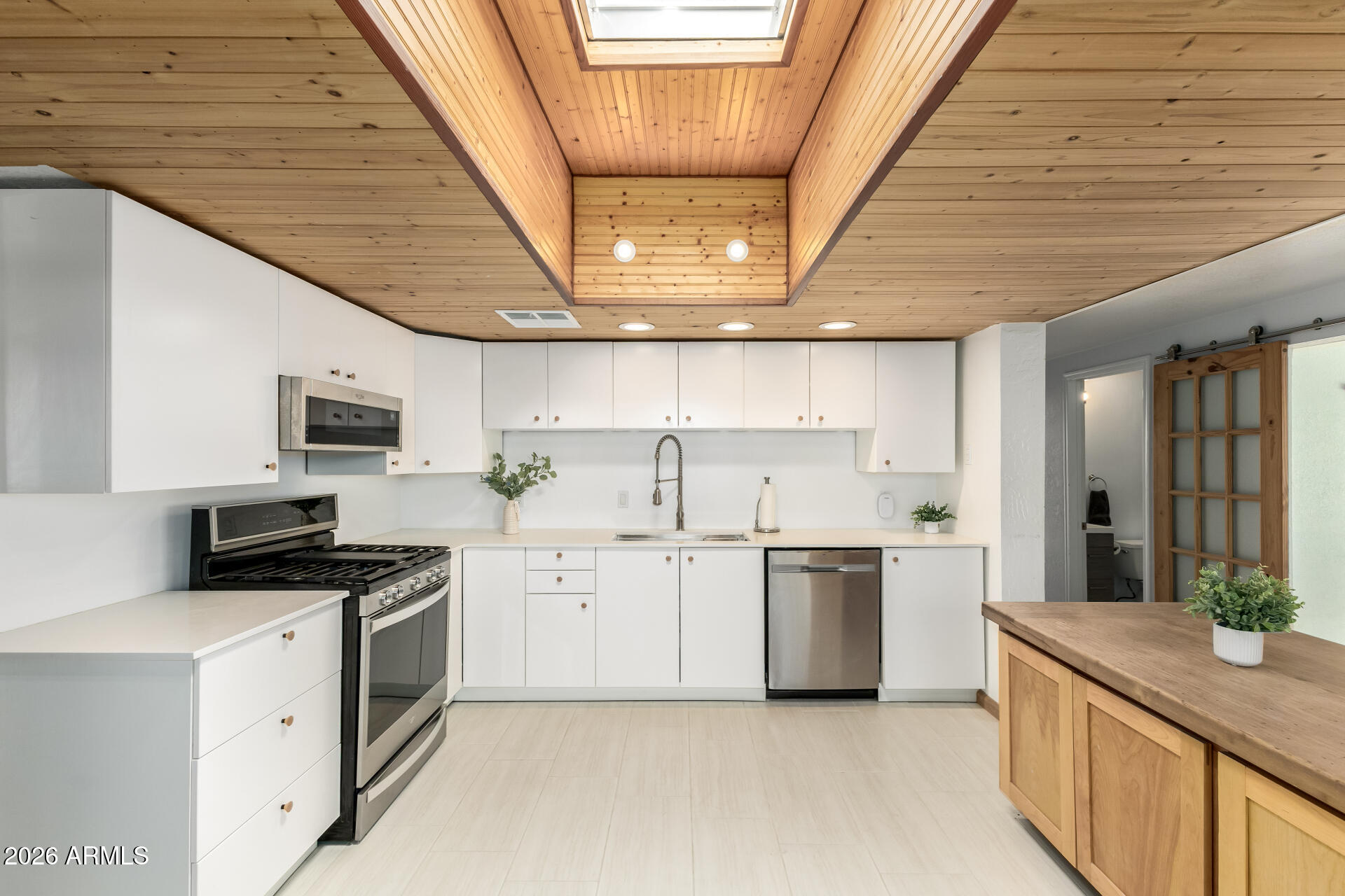 3408 E MONTE VISTA Road