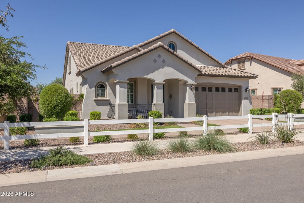 Photo of 23024 E Arrowhead Trail, Queen Creek, AZ 85142 (MLS # 7009690)