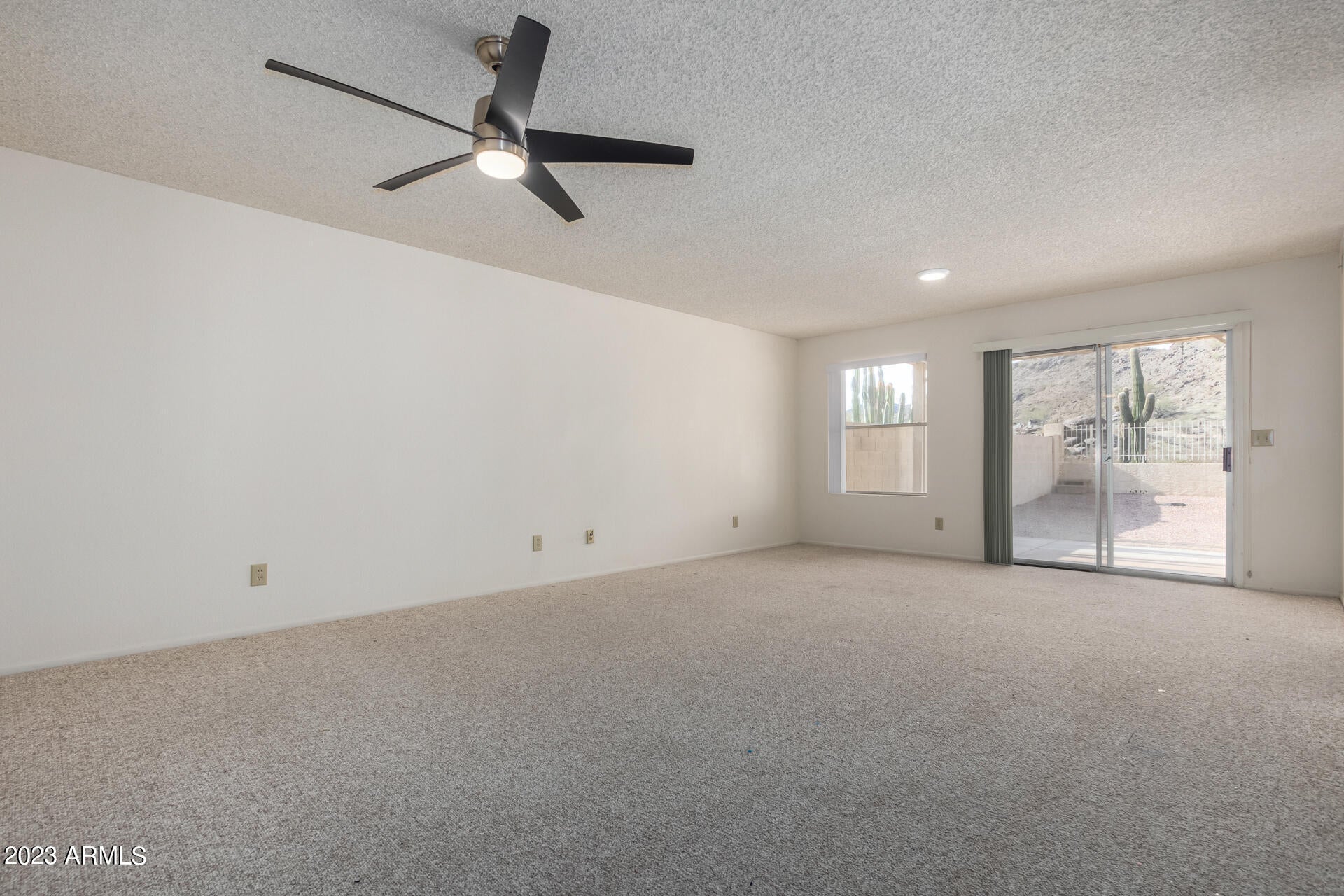 9422 S 43RD Place