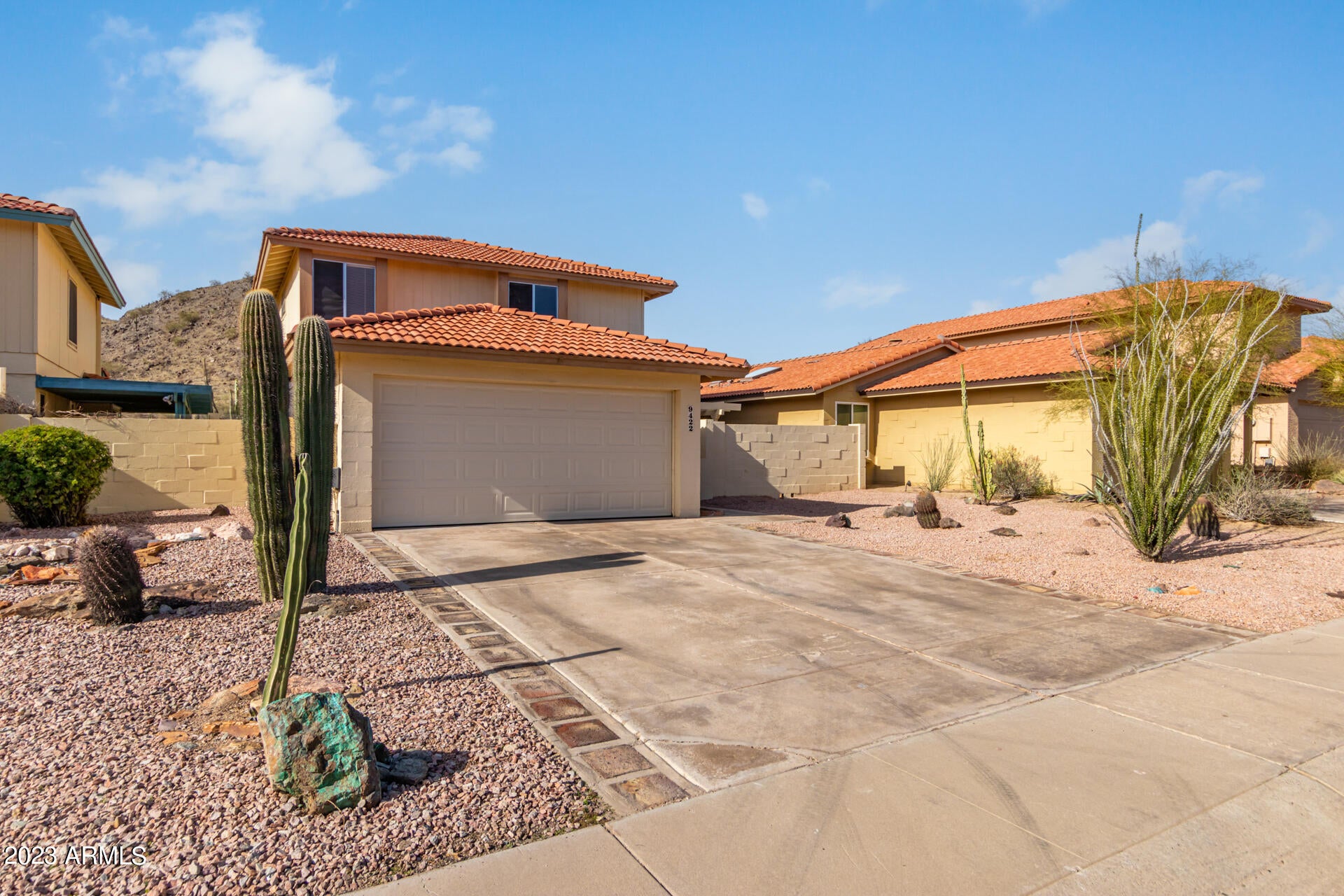 9422 S 43RD Place