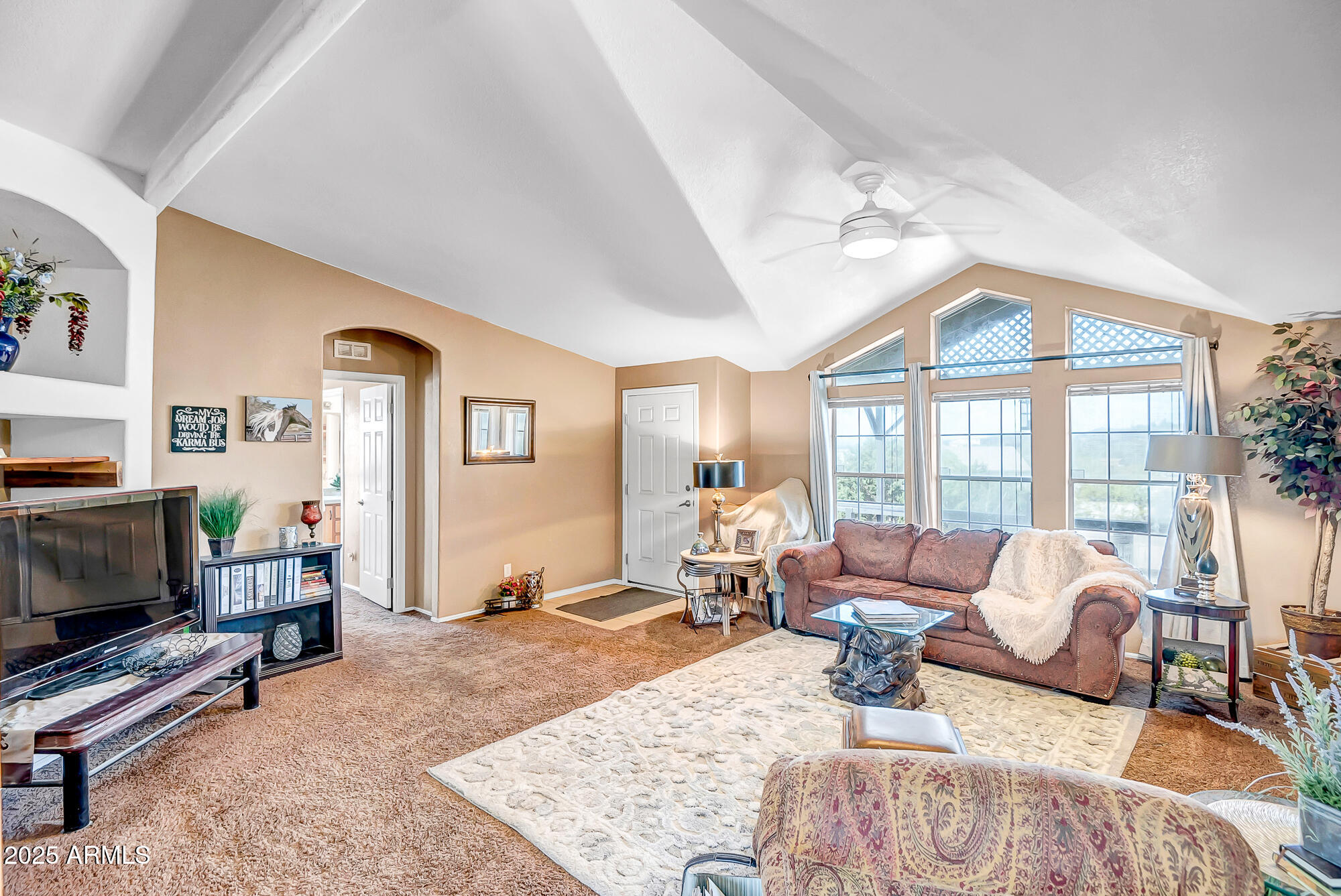 2406 W WHITE SPAR Road