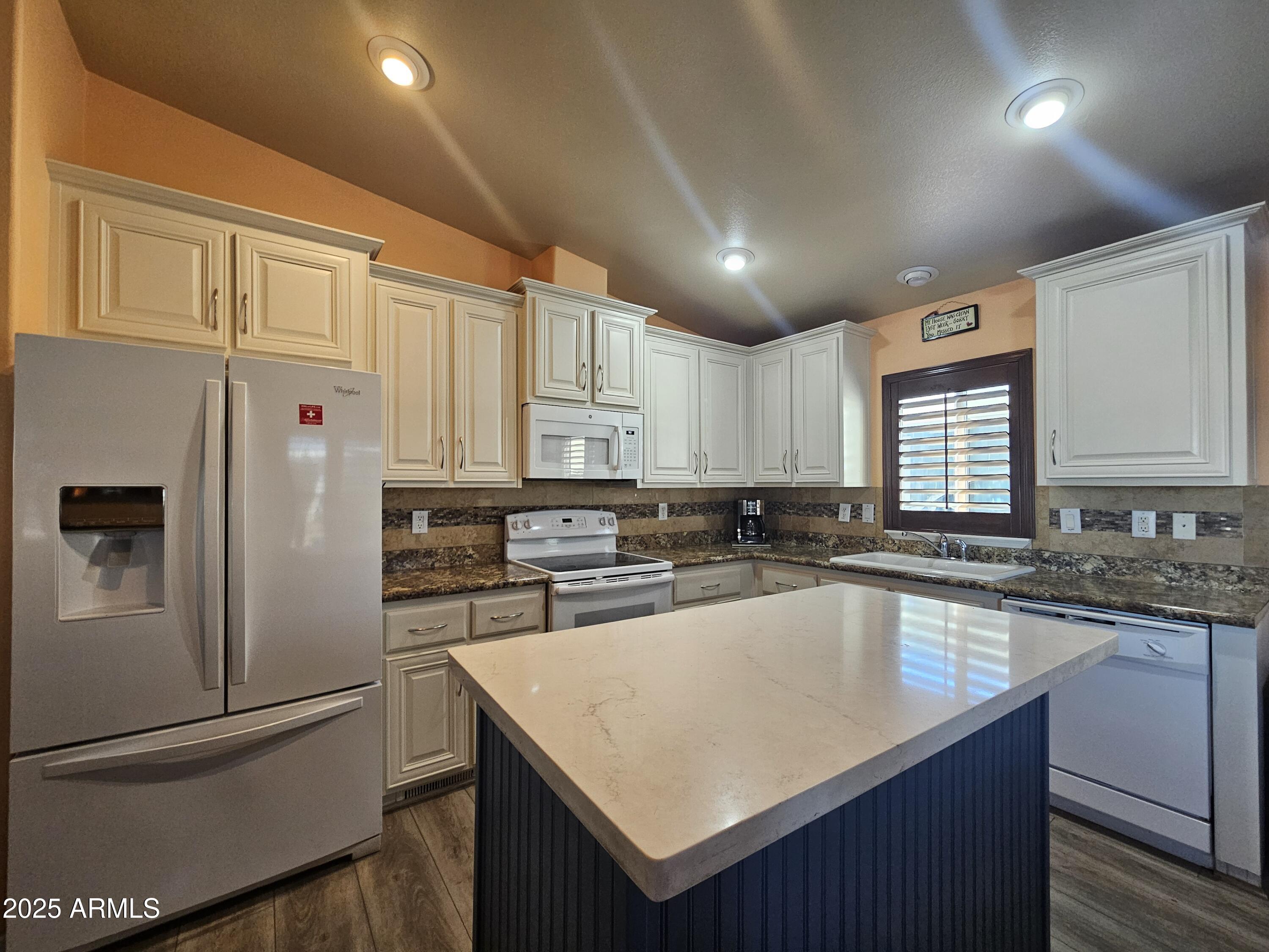 650 N Hawes Road 4106